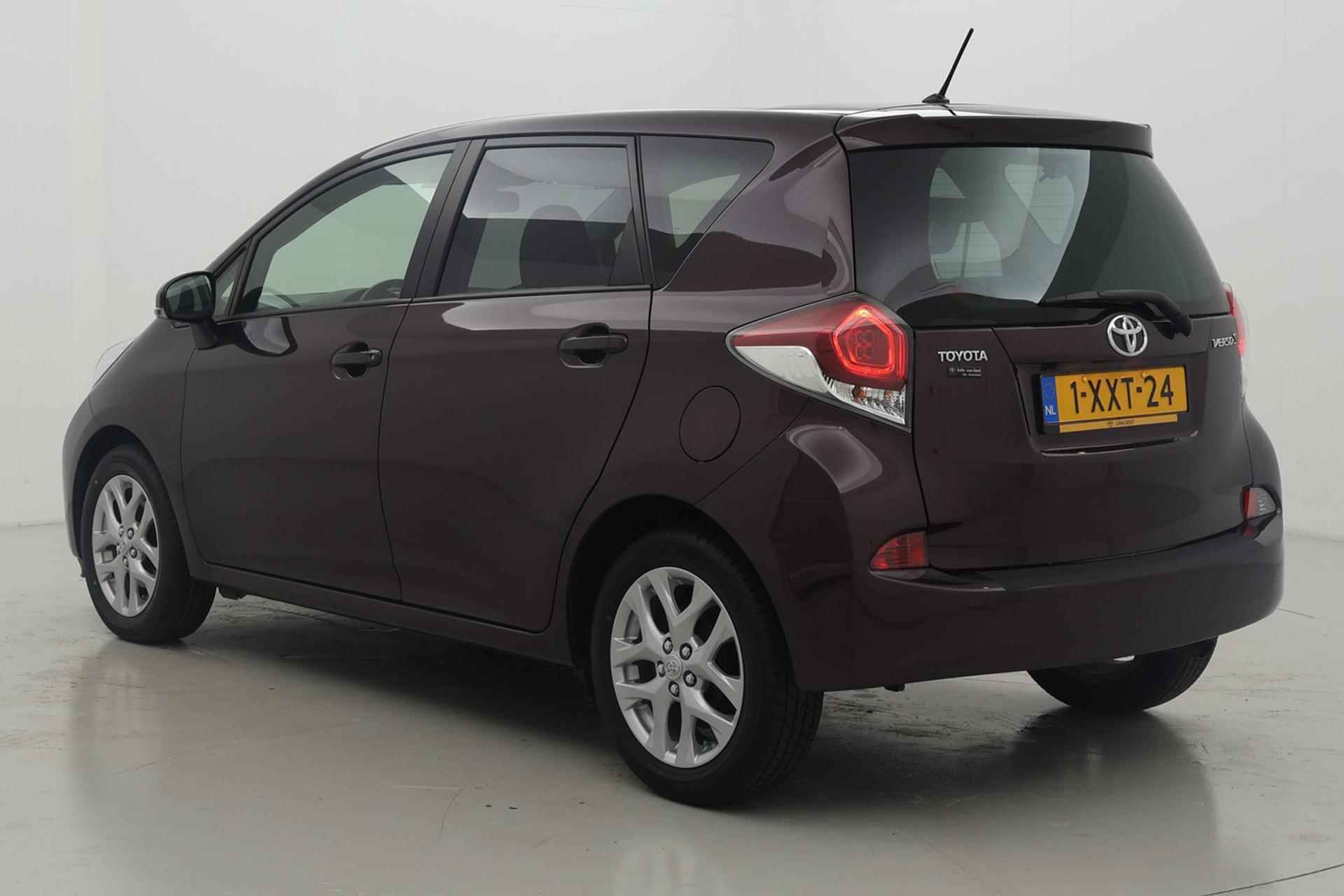 Toyota Verso-S 1.3 VVT-i Trend Navigatie Panoramadak - 4/31