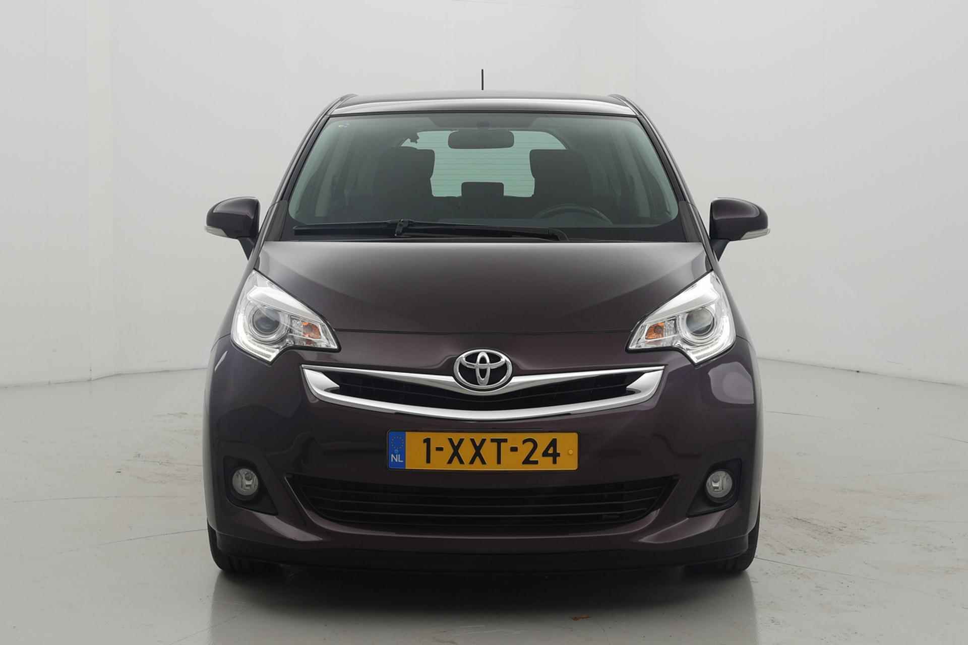 Toyota Verso-S 1.3 VVT-i Trend Navigatie Panoramadak - 10/31