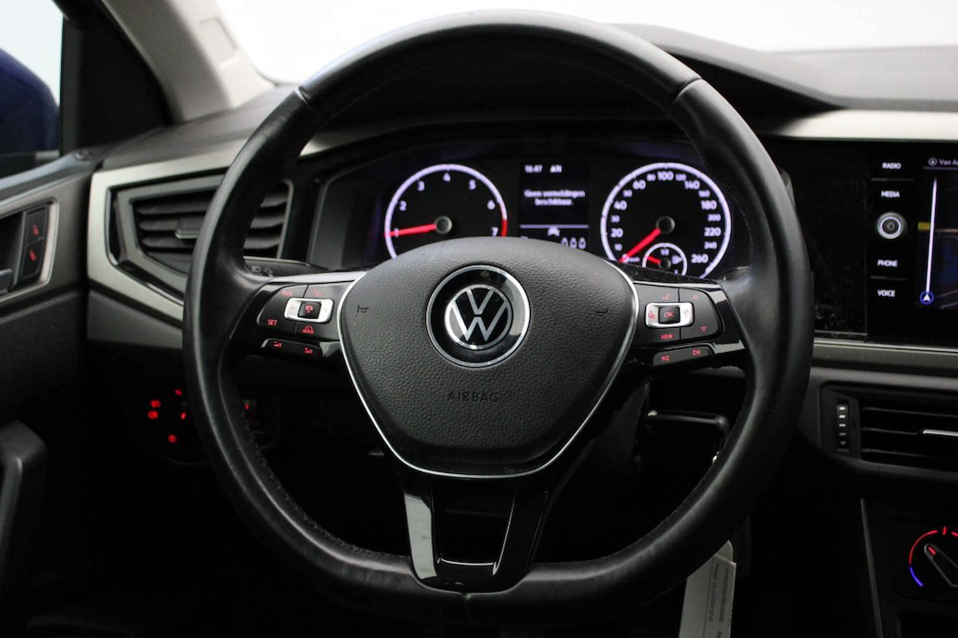 VOLKSWAGEN Polo 1.0 TSI Comfortline - Navi, Carplay, Cruise - 11/26