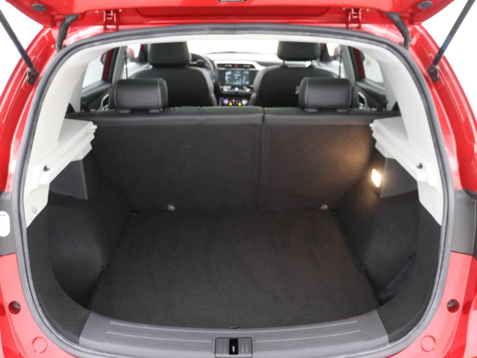 MG ZS EV Luxury 45 kWh | Panorama/ Schuif-kanteldak | LMV | Cam | Adapt. Cruise Control | DAB | Navigatie | Airco | - 17/23