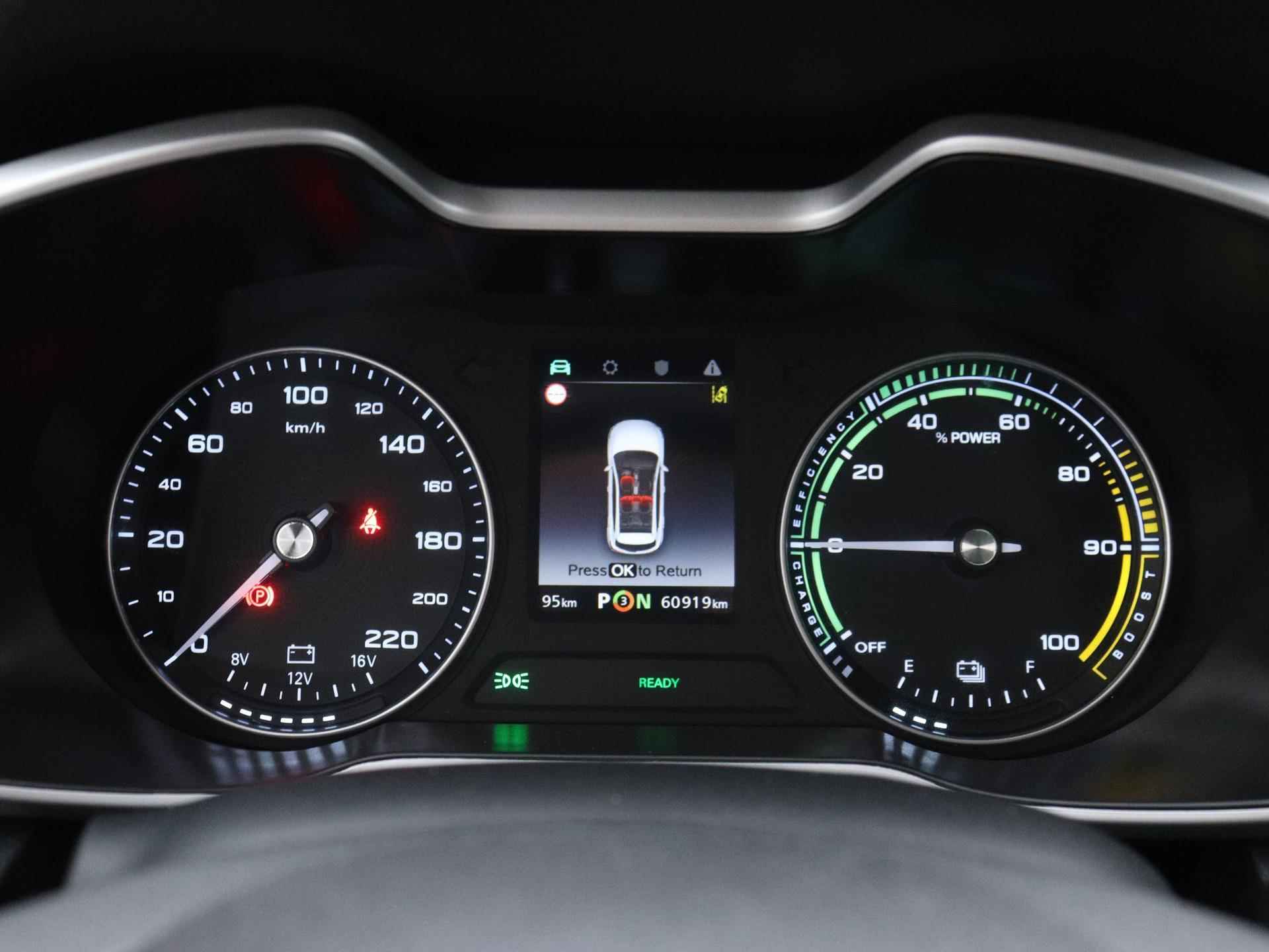 MG ZS EV Luxury 45 kWh | Panorama/ Schuif-kanteldak | LMV | Cam | Adapt. Cruise Control | DAB | Navigatie | Airco | - 19/23