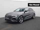 Audi Q8 e-tron S quattro SQ8 115 kWh 503 PK | S-line | Automaat | Navigatie | 360 Camera | Panoramadak | Trekhaak | Adaptive Cruise Control | Climate Control | Stoelverwarming | Virtual Cockpit | LED Matrix | Lichtmetalen velgen | Privacy glass |