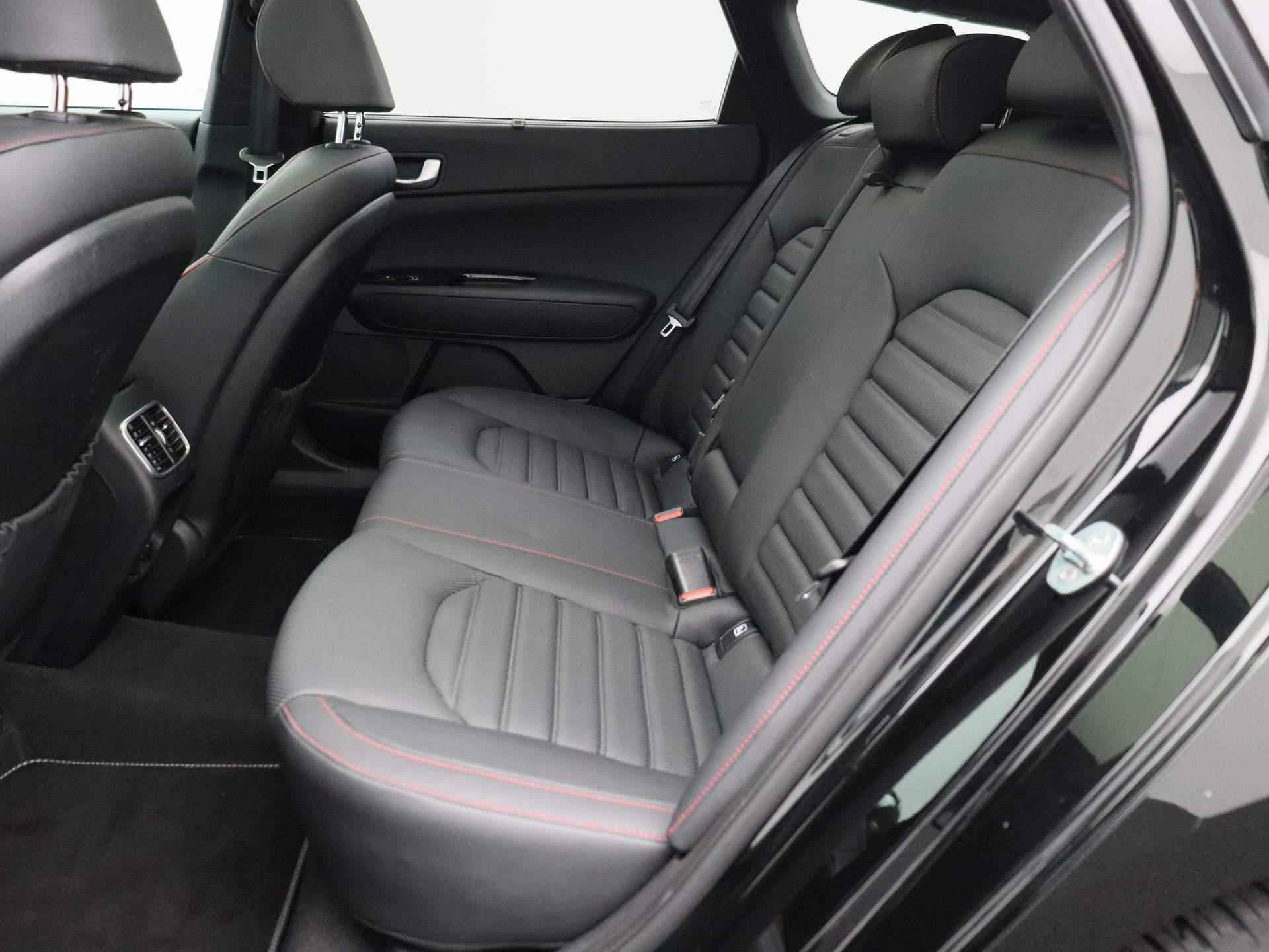 Kia Optima Sportswagon 1.6 T-GDI GT-Line | Leder Interieur| Navigatie | Camera | Schuifdak | - 12/43