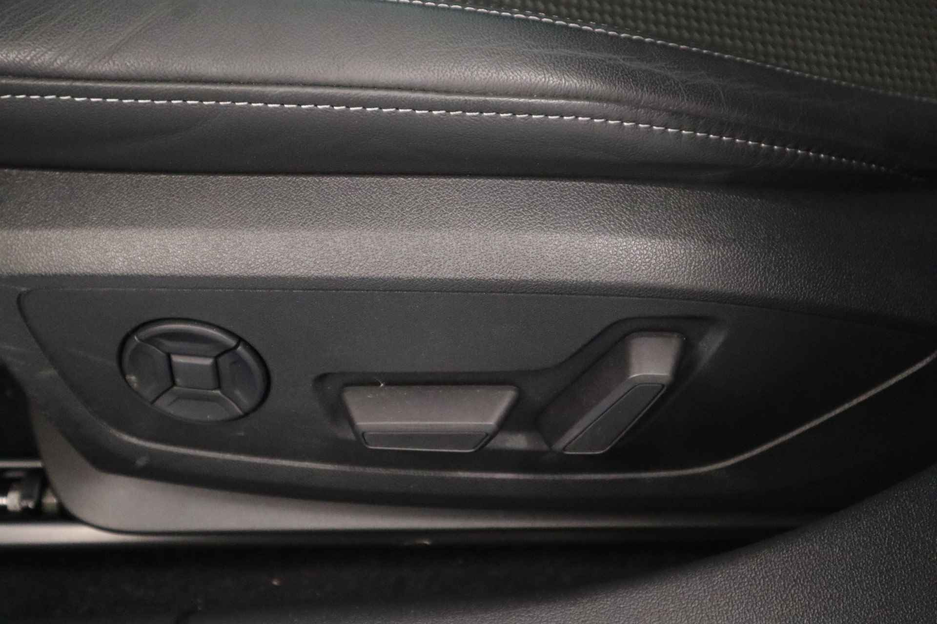 Audi A3 Sportback 35 TFSI S edition 19 LMV. Panoramadak , VCP, B&O geluidsinstallatie, - 9/28