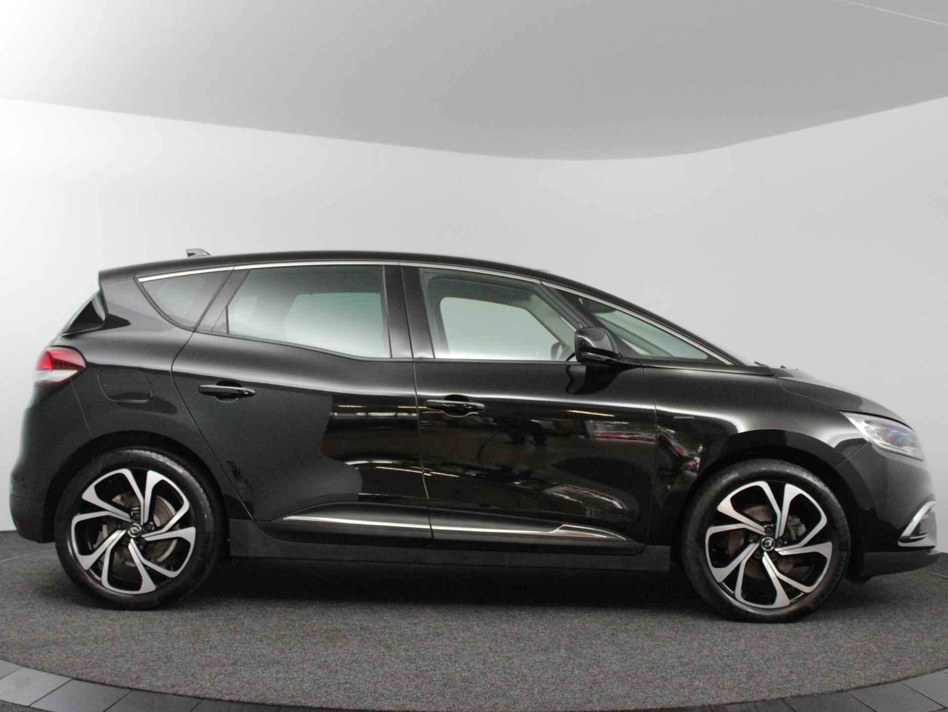 Renault Scénic 1.3 TCe 159 EDC Black Edition | Dealer onderhouden! | Trekhaak wegklapbaar | Stoelverw. | Head-up display | PDC V+A + Camera | Apple Carplay/Android Auto - 10/50