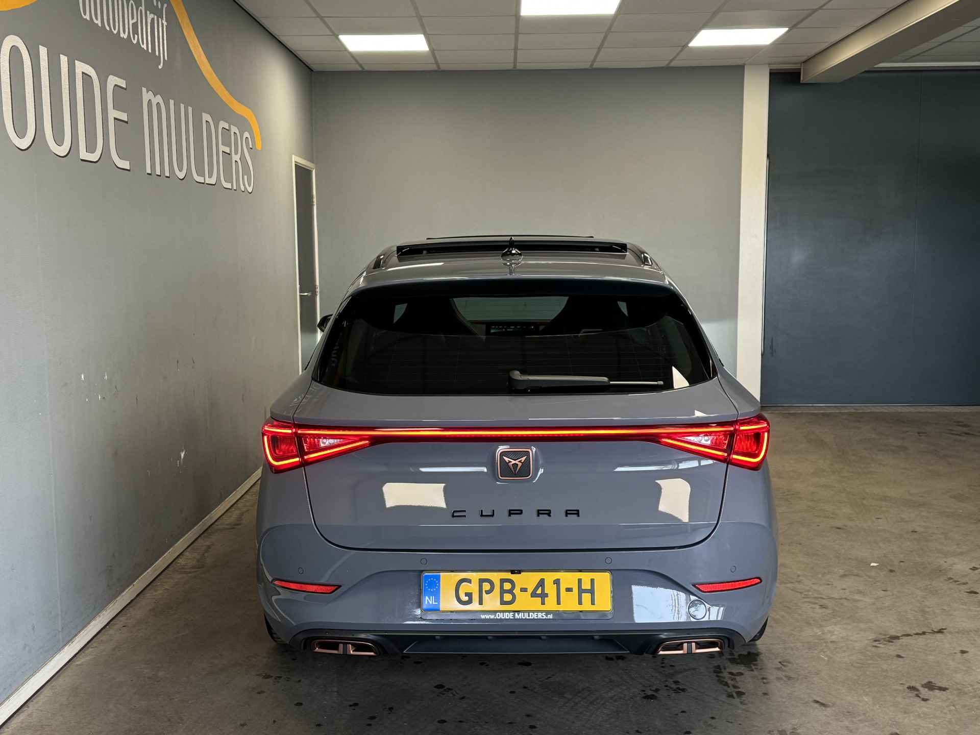 CUPRA Leon Sportstourer 1.4 e-Hybrid VZ Panoramadak/FullLink/ElekStoelen - 4/37