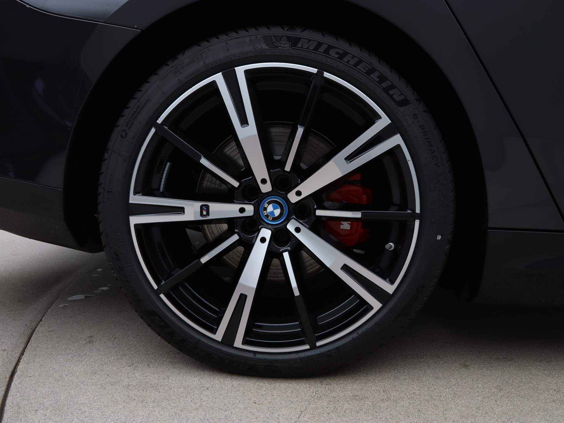 BMW i5 eDrive40 Touring M Sport Edition M Sportpakket Pro - 20/26