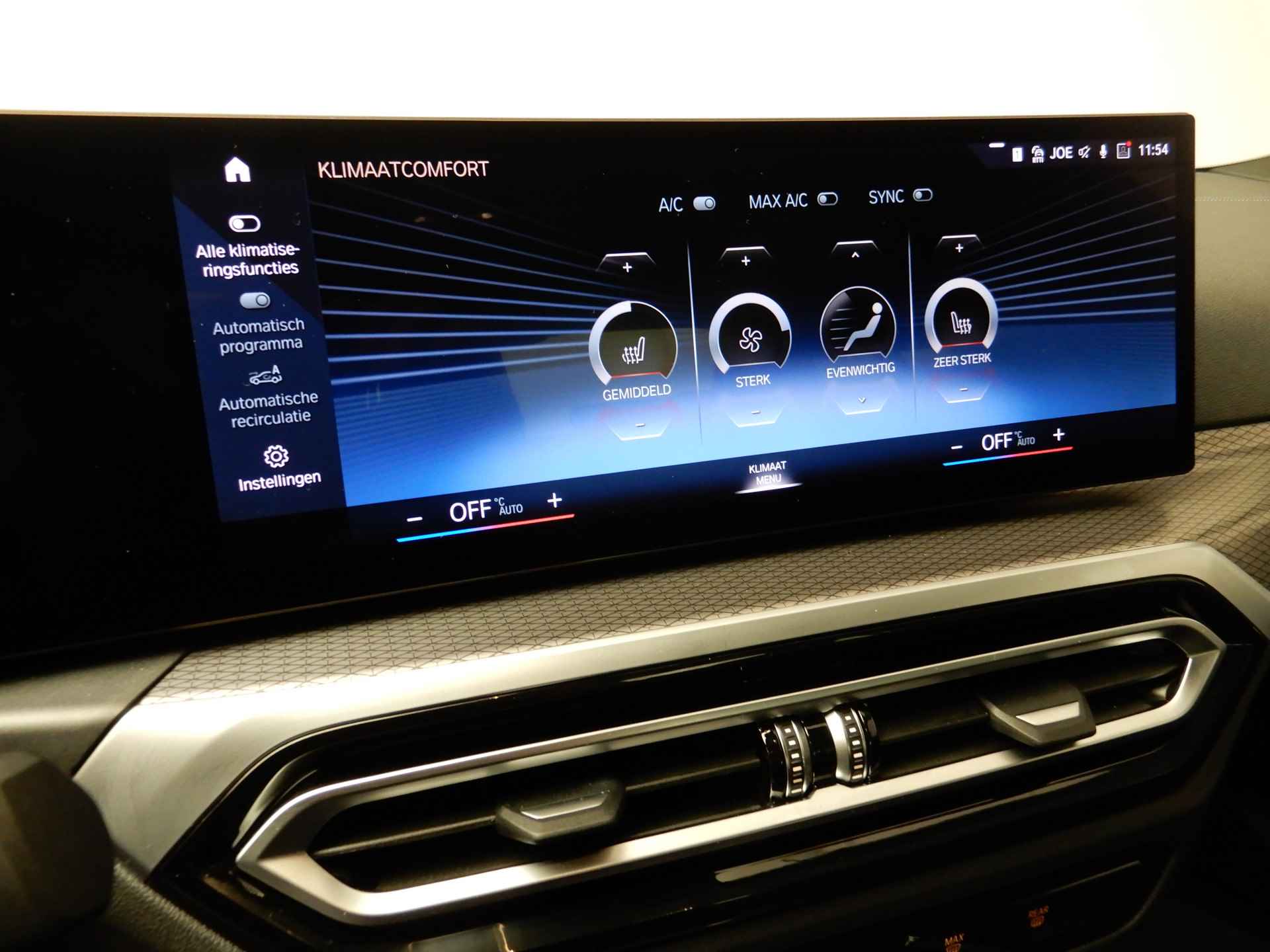 BMW 3 Serie Sedan 330d M-Sportpakket / LED / Leder / Navigatie / Eletr. zetels / Sportstoelen / DAB / Harman-kardon sound / Alu 19 inch - 20/40