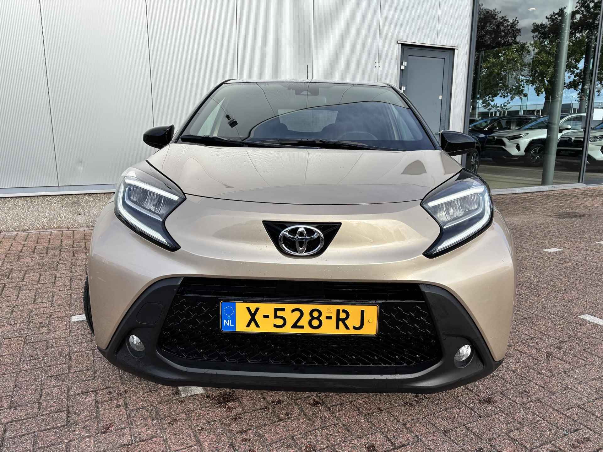 Toyota Aygo X 1.0 VVT-i MT Pulse Climate controle, LM velgen,Adaptive Cruise Controle, Mistlampen - 5/35