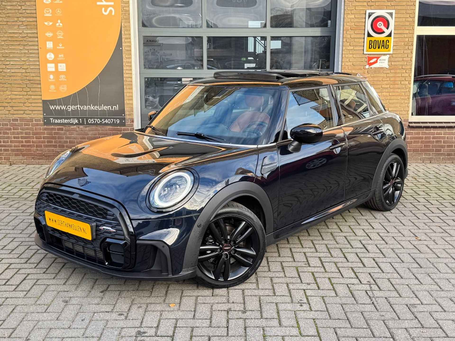 MINI Cooper 1.5 JOHN COOPER WORKS EDITION 5-DEURS/LEER/PANO/LED/VOL! - 4/17