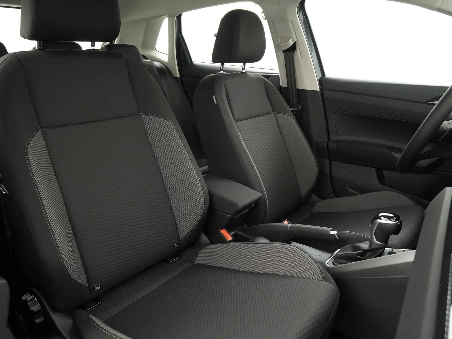 Volkswagen Polo 1.0 TSI Life DSG | Digital Cockpit | Camera | Apple Carplay | 16" Zondag Open! - 26/34
