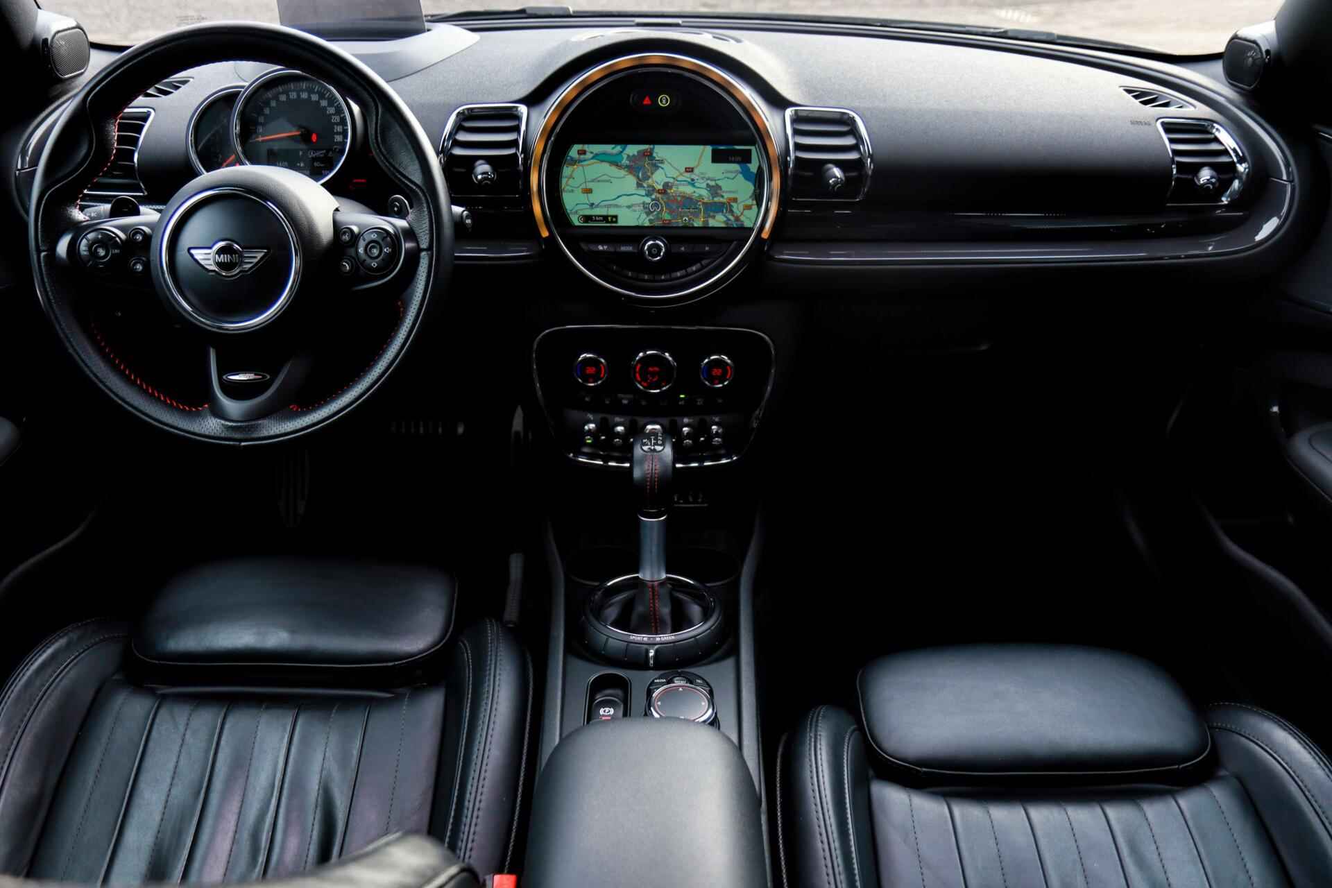 Mini Clubman 2.0 Cooper S Chili JCW-Pakket /LED/PANODAK/HEAD-UP/MEMORY/ACC/HARMAN-KARDON/KEYLESS/CAMERA! - 10/24