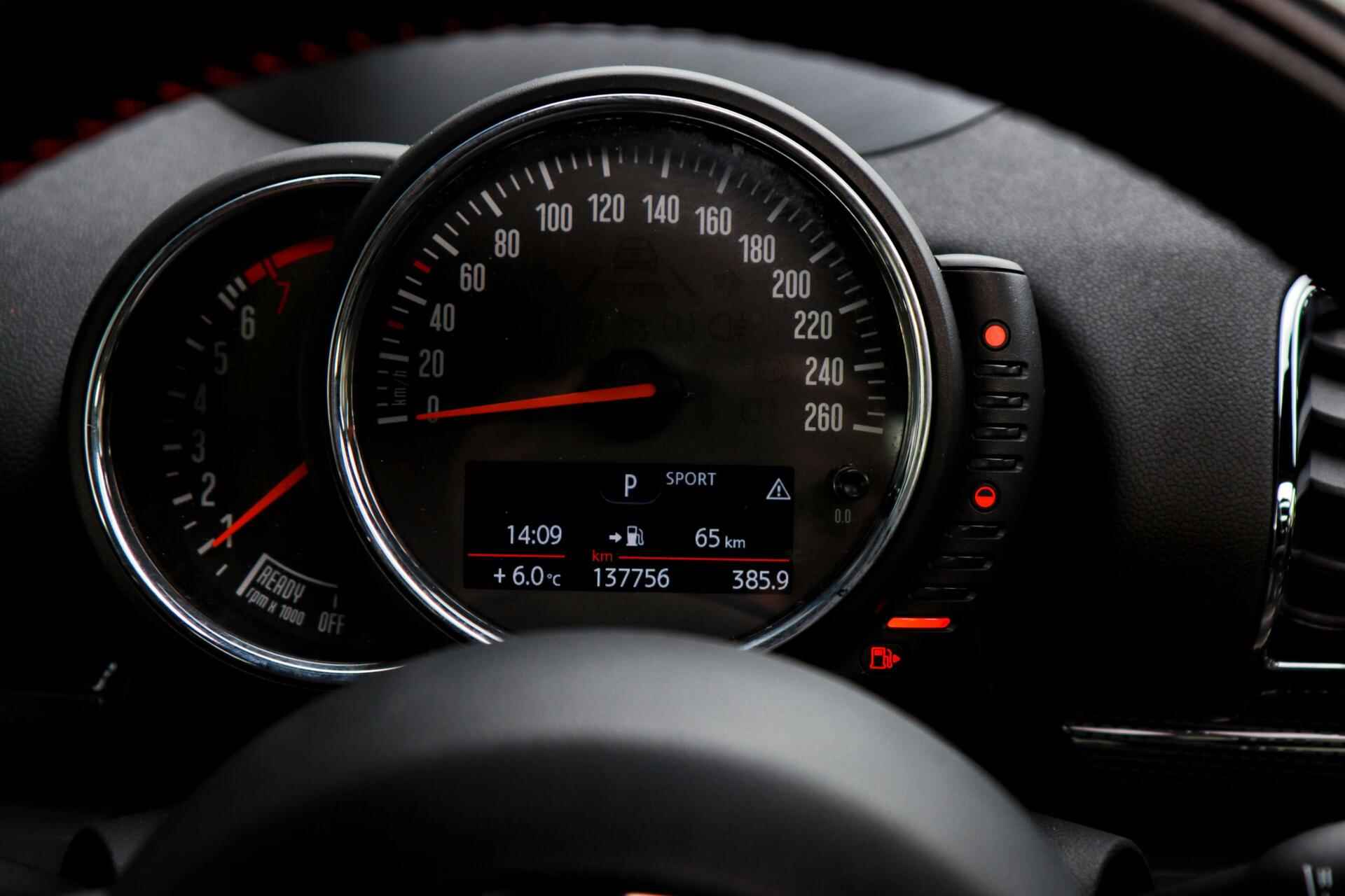 Mini Clubman 2.0 Cooper S Chili JCW-Pakket /LED/PANODAK/HEAD-UP/MEMORY/ACC/HARMAN-KARDON/KEYLESS/CAMERA! - 23/24