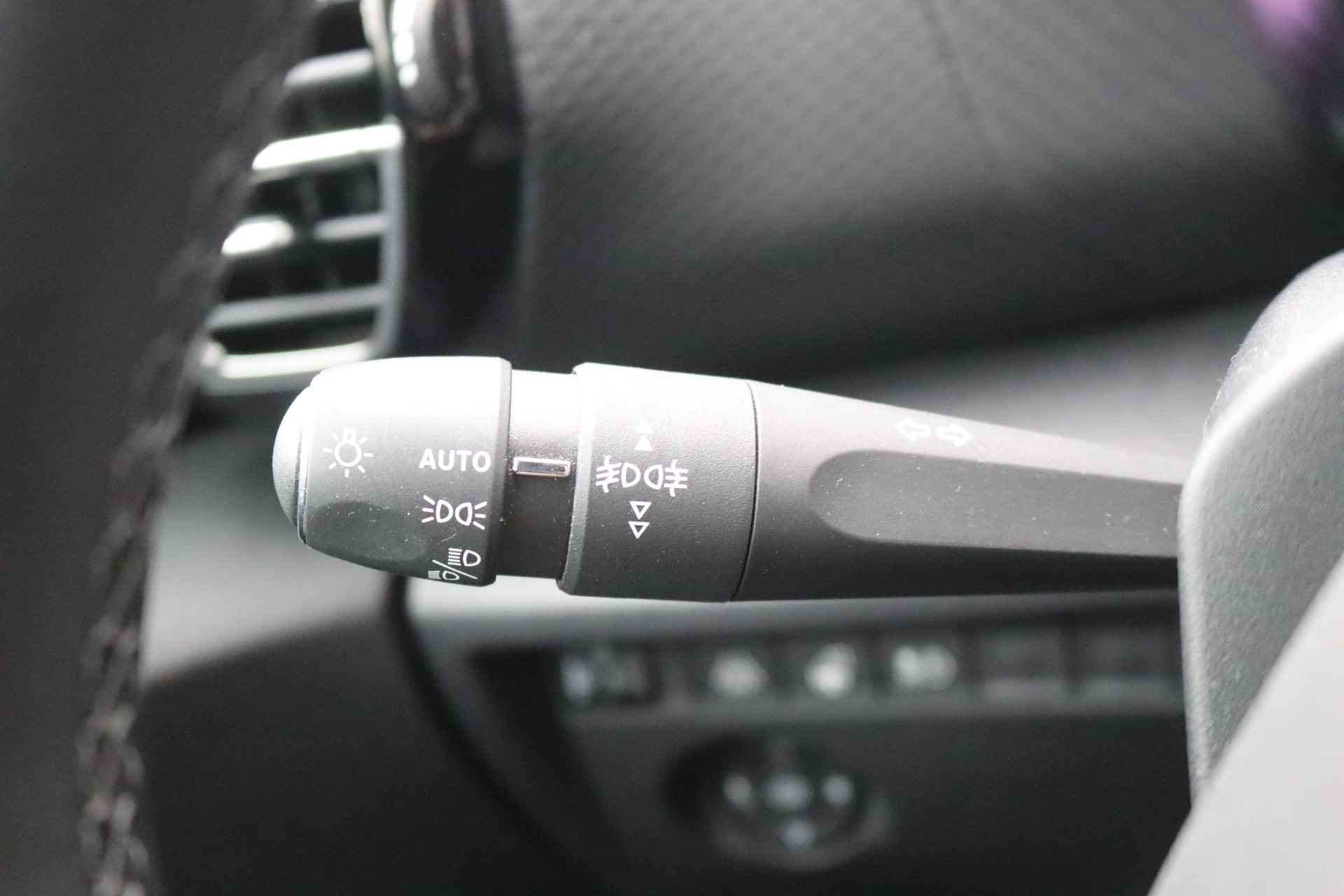 Citroën Ë-C4 Feel 50 kWh 3-Fase/Navigatie/Camera/Adaptive-Cruise/Head-up-Display - 16/32