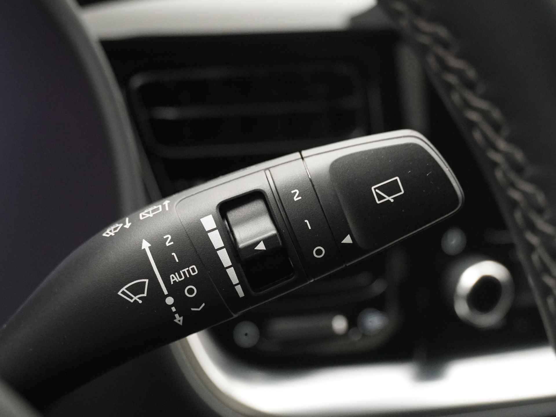Kia Stonic 1.0 T-GDi MHEV DynamicPlusLine - LED Koplampen - Cruise Control - Navigatie - Climate Control - Apple/Android Carplay - Fabrieksgarantie Tot 2030 - 26/51
