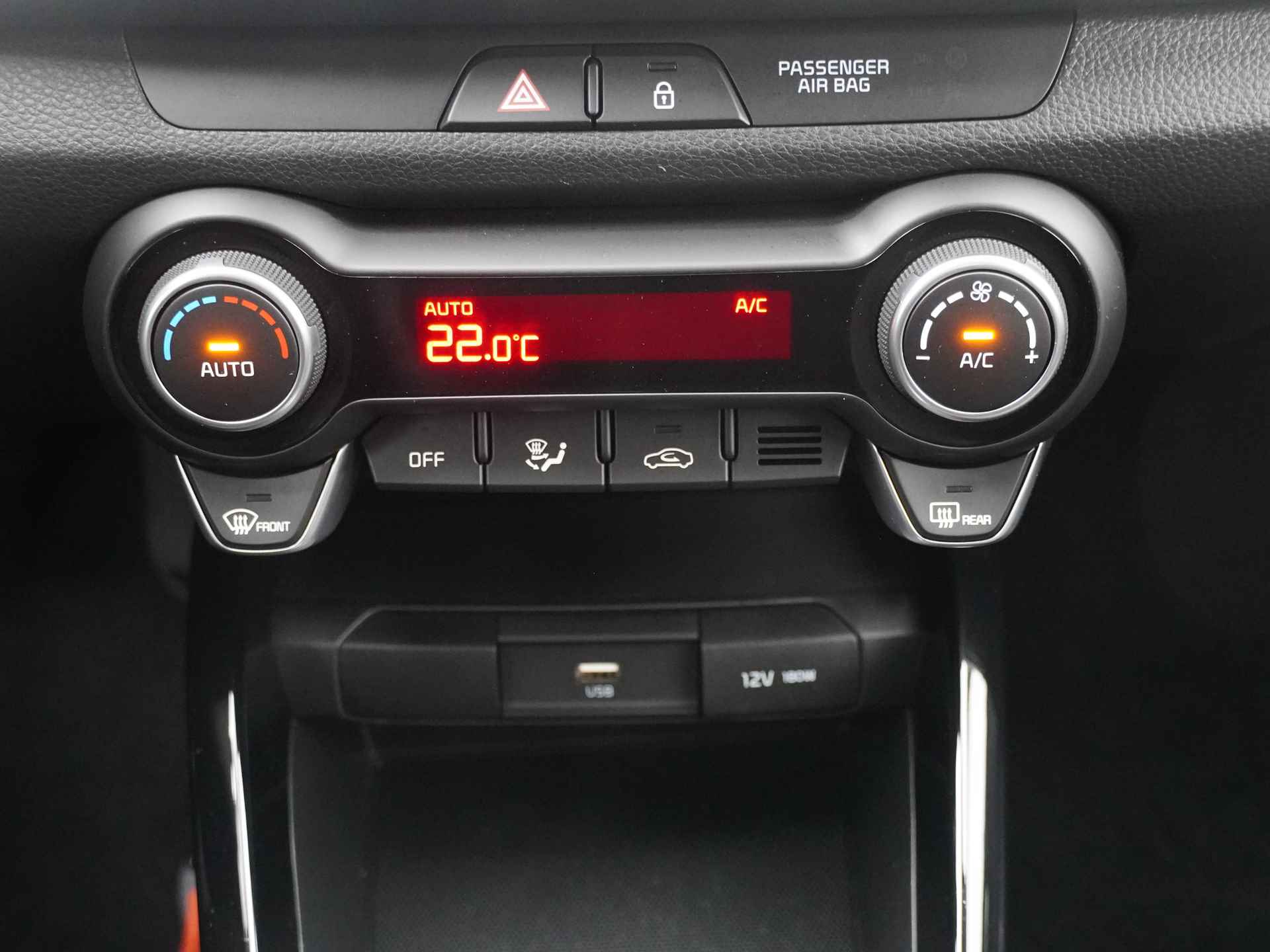 Kia Stonic 1.0 T-GDi MHEV DynamicPlusLine - LED Koplampen - Cruise Control - Navigatie - Climate Control - Apple/Android Carplay - Fabrieksgarantie Tot 2030 - 32/51