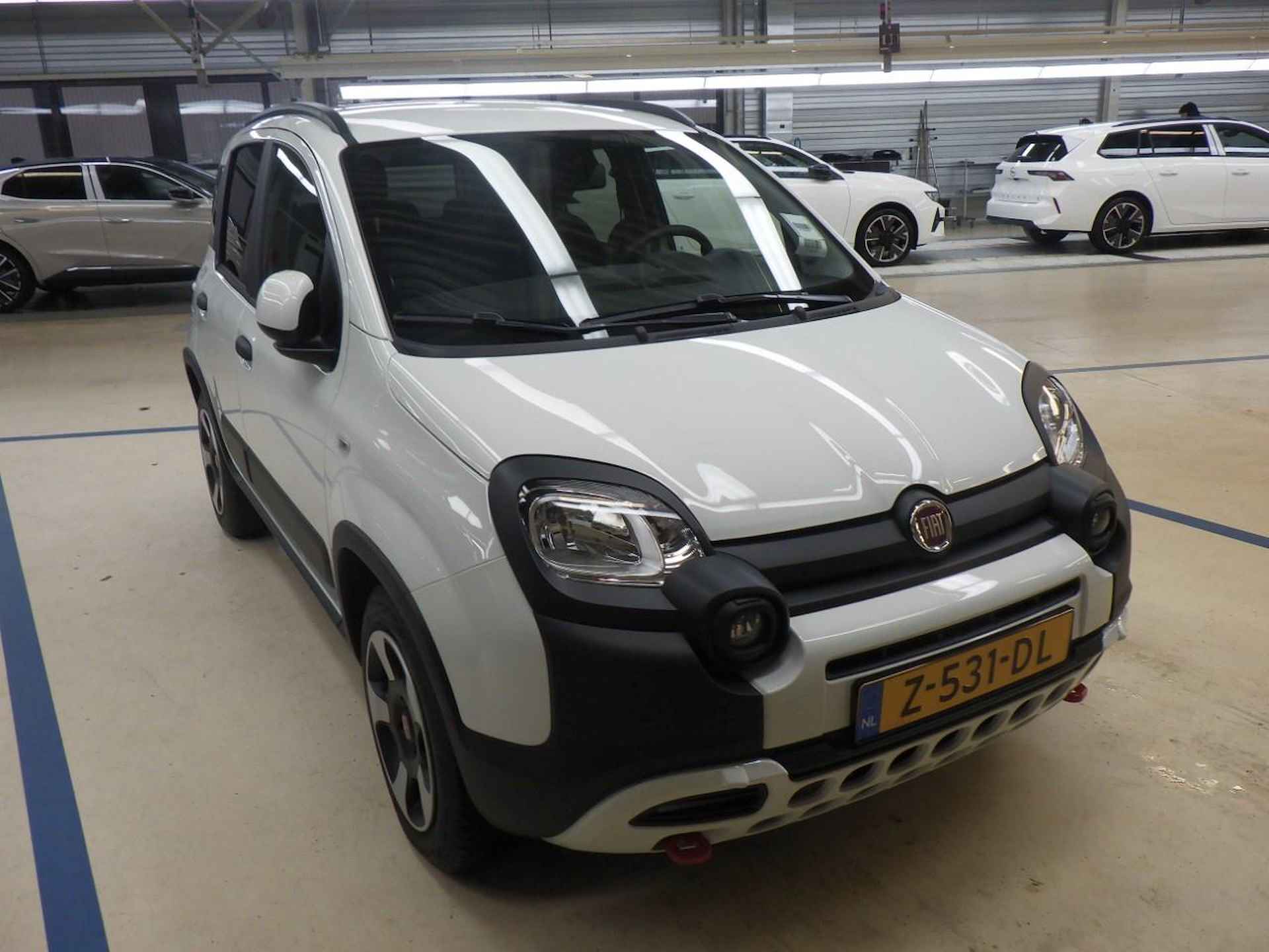 Fiat Panda 1.0 Hybrid Cross | Navigatie by App | Parkeersensoren | Licht & Regensensor | Airco | DAB+ | Getint Glas | Apple Carplay | Andro - 3/23