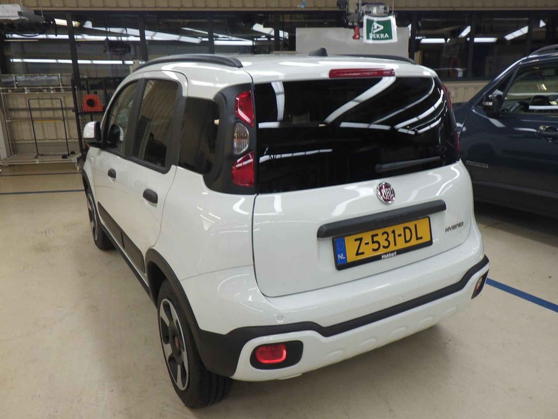 Fiat Panda 1.0 Hybrid Cross | Navigatie by App | Parkeersensoren | Licht & Regensensor | Airco | DAB+ | Getint Glas | Apple Carplay | Andro - 4/23