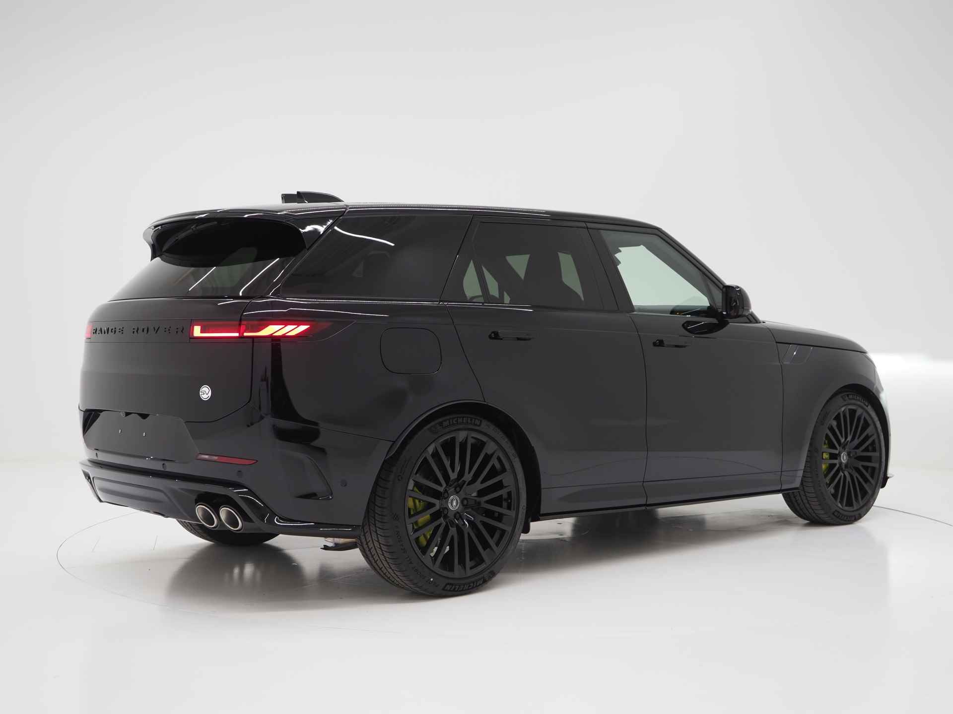 Land Rover Range Rover Sport 4.4 P635 SV Edition Two | SV Ceramic Brakes | Elektrische trekhaak | Full Carbon | - 4/33