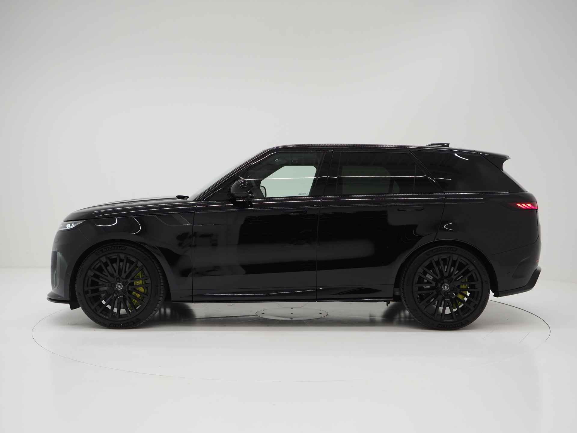 Land Rover Range Rover Sport 4.4 P635 SV Edition Two | SV Ceramic Brakes | Elektrische trekhaak | Full Carbon | - 22/33