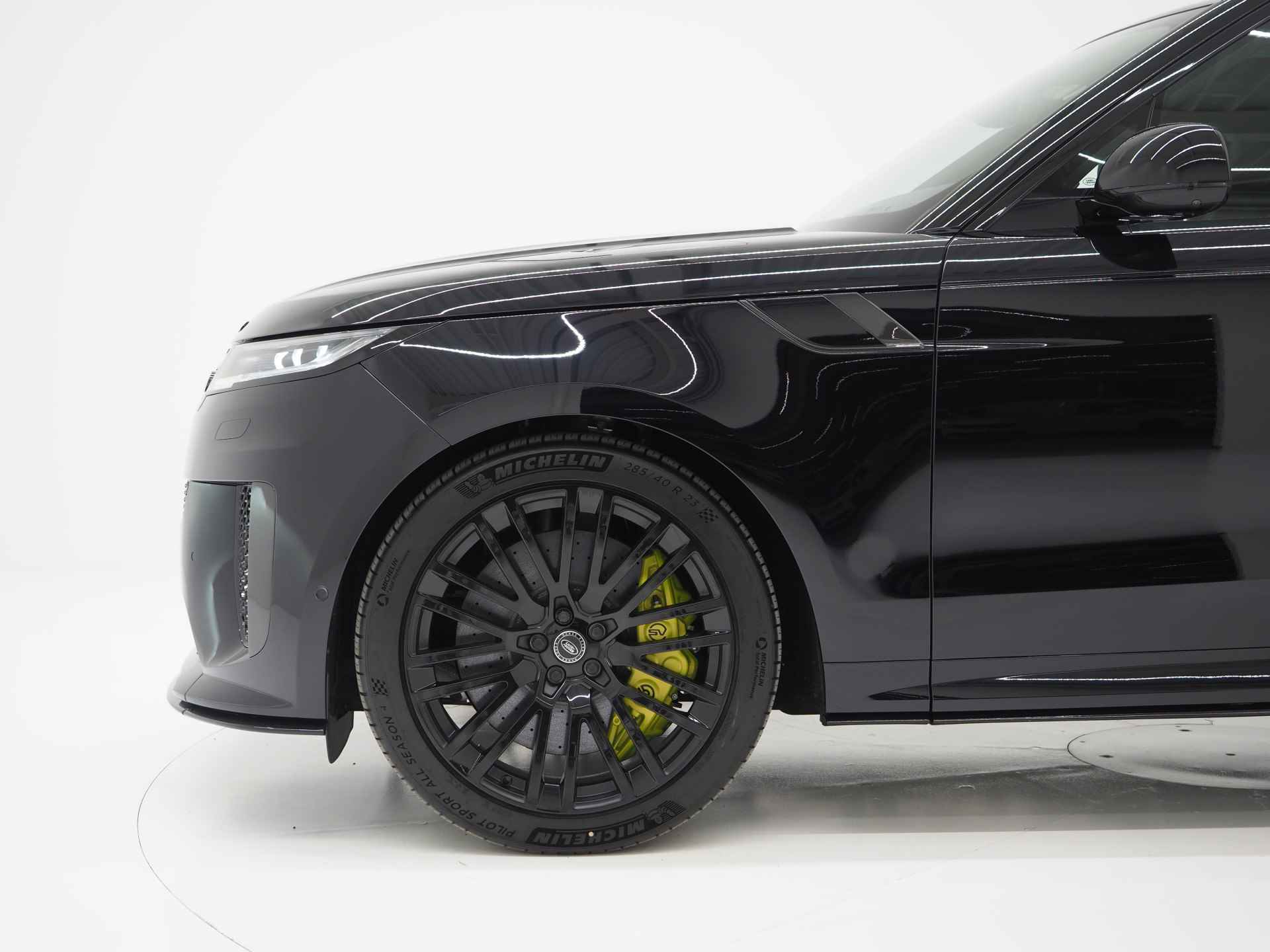 Land Rover Range Rover Sport 4.4 P635 SV Edition Two | SV Ceramic Brakes | Elektrische trekhaak | Full Carbon | - 23/33