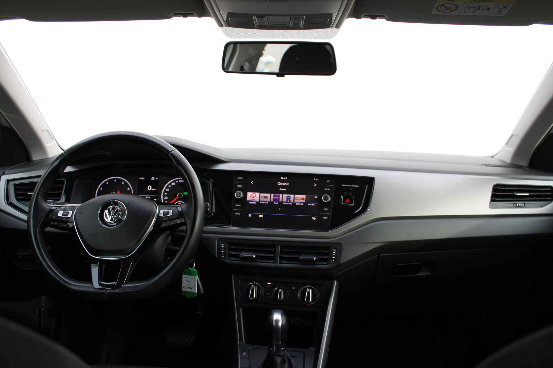 Volkswagen Polo Comfortline Business 1.0 TSI 95 pk DSG | Apple Carplay | LED | Airco | 15"Lmv - 11/42
