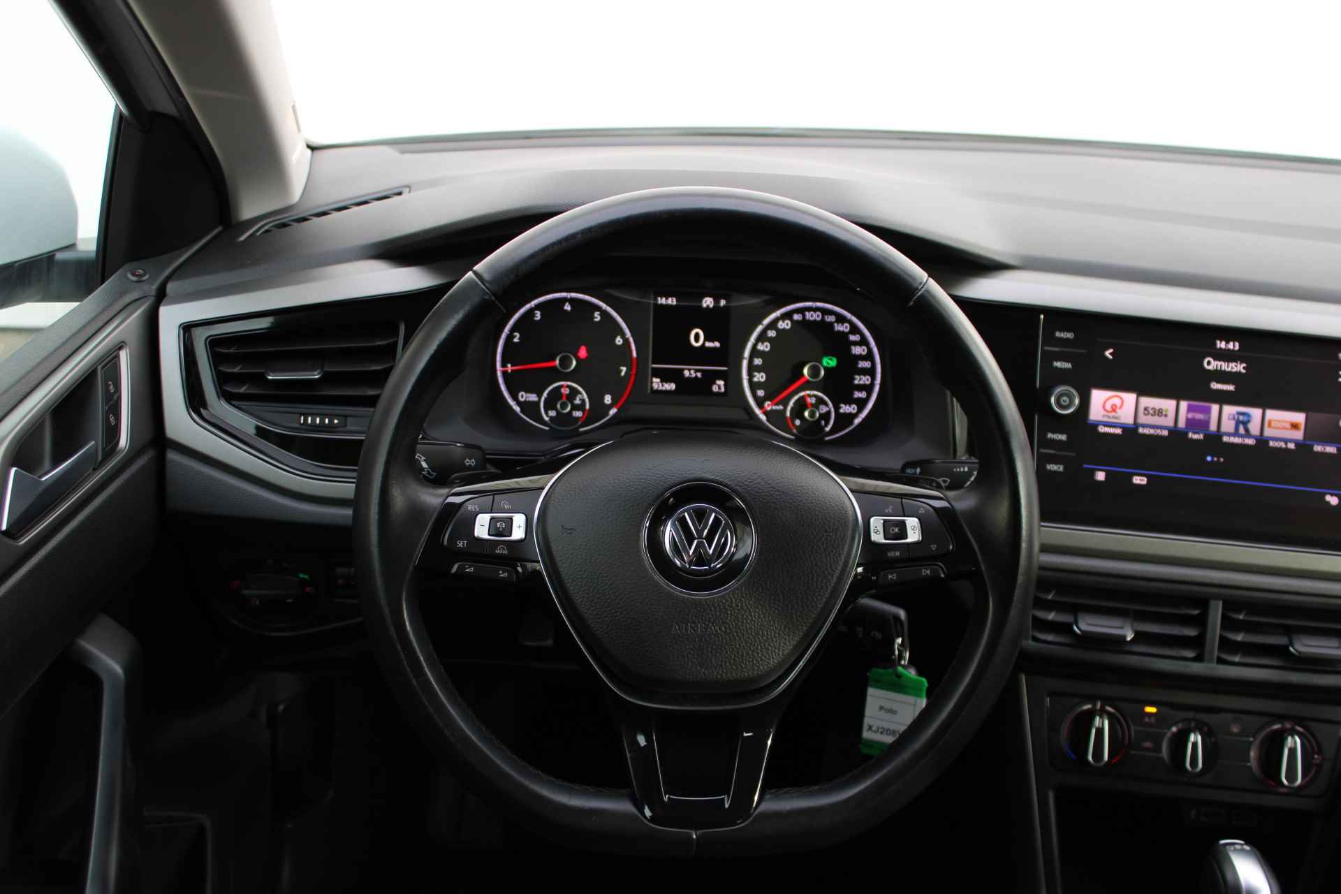 Volkswagen Polo Comfortline Business 1.0 TSI 95 pk DSG | Apple Carplay | LED | Airco | 15"Lmv - 17/42