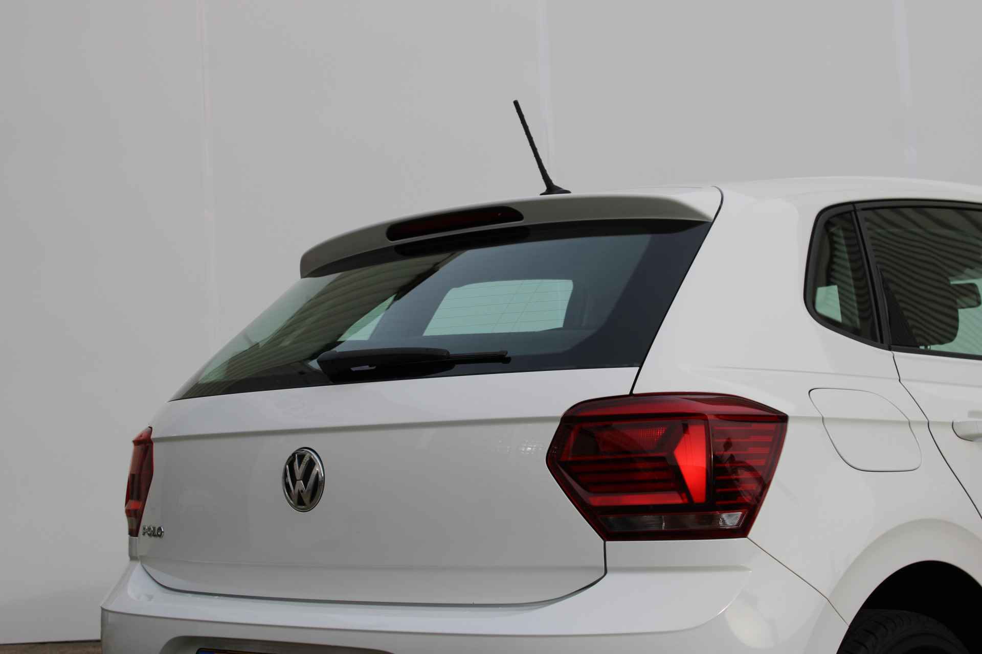 Volkswagen Polo Comfortline Business 1.0 TSI 95 pk DSG | Apple Carplay | LED | Airco | 15"Lmv - 42/42