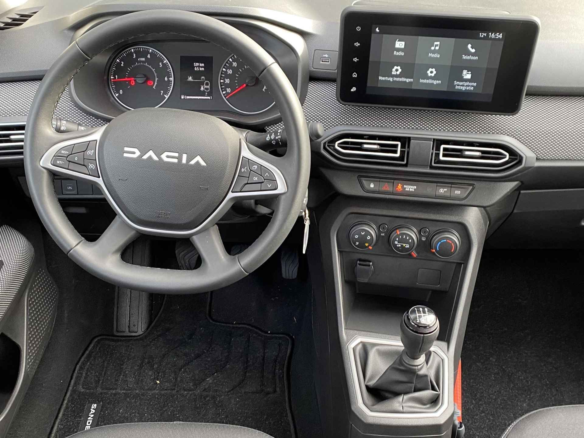 Dacia Sandero 1.0 TCe 100 ECO-G Essential | Navigatie | Parkeersensoren Voor + Achter | Achteruitrijcamera + Dodehoekdetectie | Cruise Control | Elektrische Ramen Voor + Achter | Armsteun | - 5/23