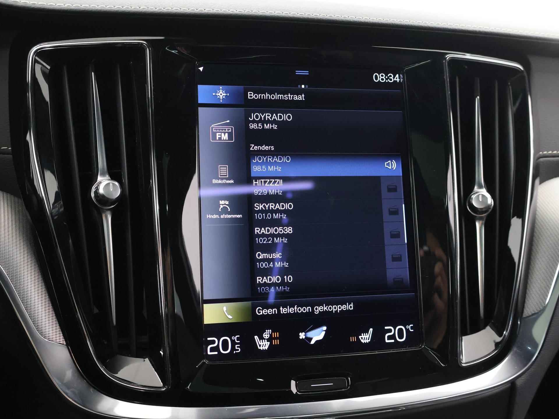 Volvo V60 2.0 T6 Recharge AWD R-Design | Panoramadak | Navigatie | Harman Kardon | Climate Control | Bluetooth | Cruise control Adaptief | - 16/46