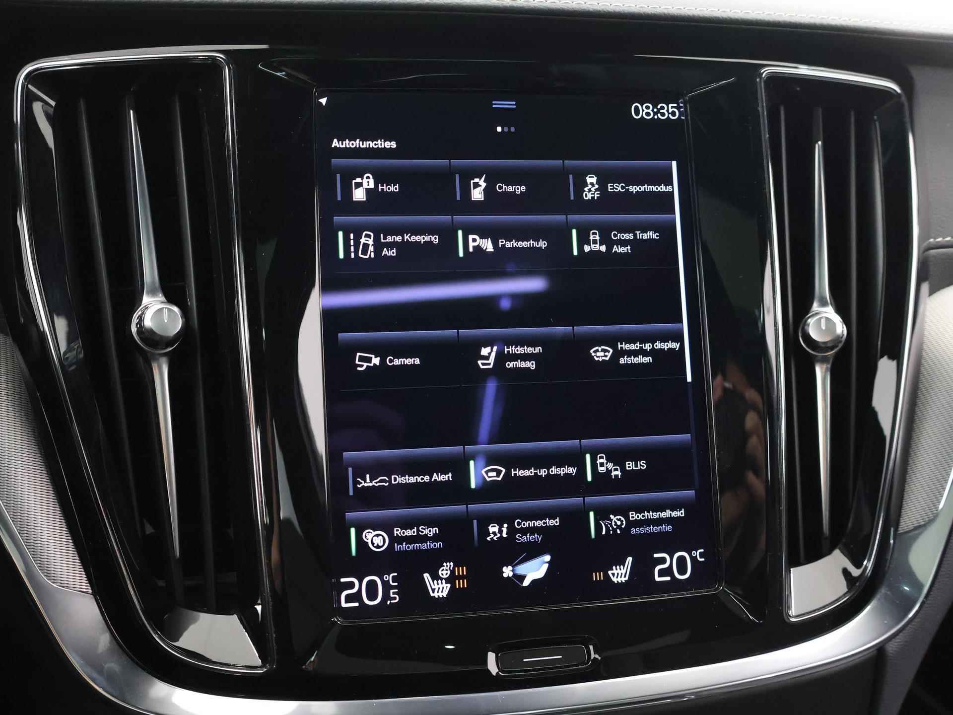 Volvo V60 2.0 T6 Recharge AWD R-Design | Panoramadak | Navigatie | Harman Kardon | Climate Control | Bluetooth | Cruise control Adaptief | - 19/46