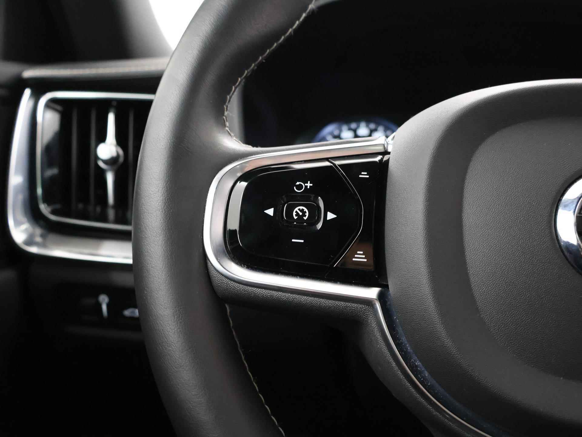 Volvo V60 2.0 T6 Recharge AWD R-Design | Panoramadak | Navigatie | Harman Kardon | Climate Control | Bluetooth | Cruise control Adaptief | - 32/46