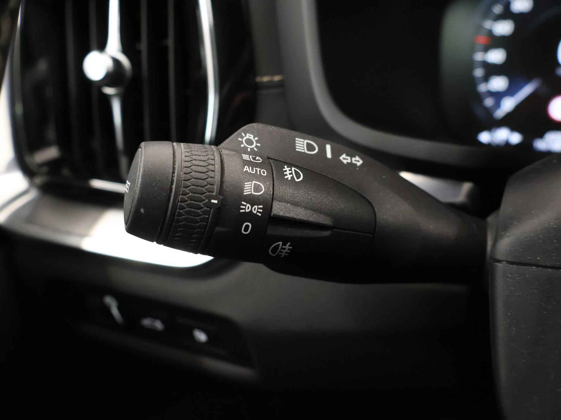 Volvo V60 2.0 T6 Recharge AWD R-Design | Panoramadak | Navigatie | Harman Kardon | Climate Control | Bluetooth | Cruise control Adaptief | - 33/46