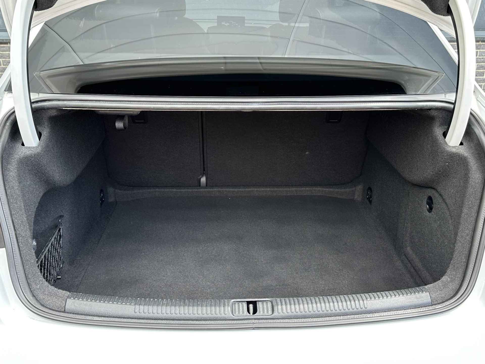 Audi A3 Limousine 1.0 TFSI Sport S Line Edition AUTOMAAT / Navigatie / 18inch LM velgen / LED koplampen / - 23/45