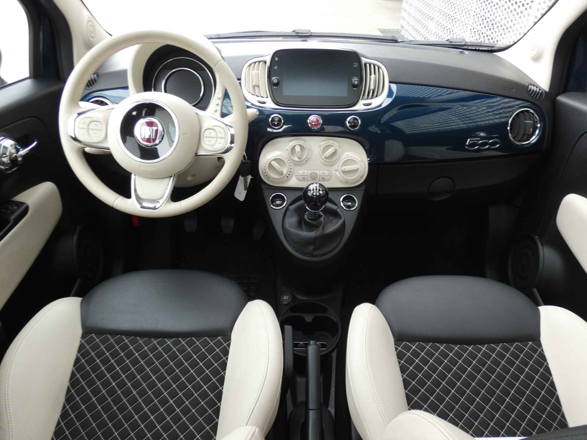 Fiat 500 1.0 Hybrid Dolcevita ! Navigatie | Parkeerhulp | Panorama dak - 11/31