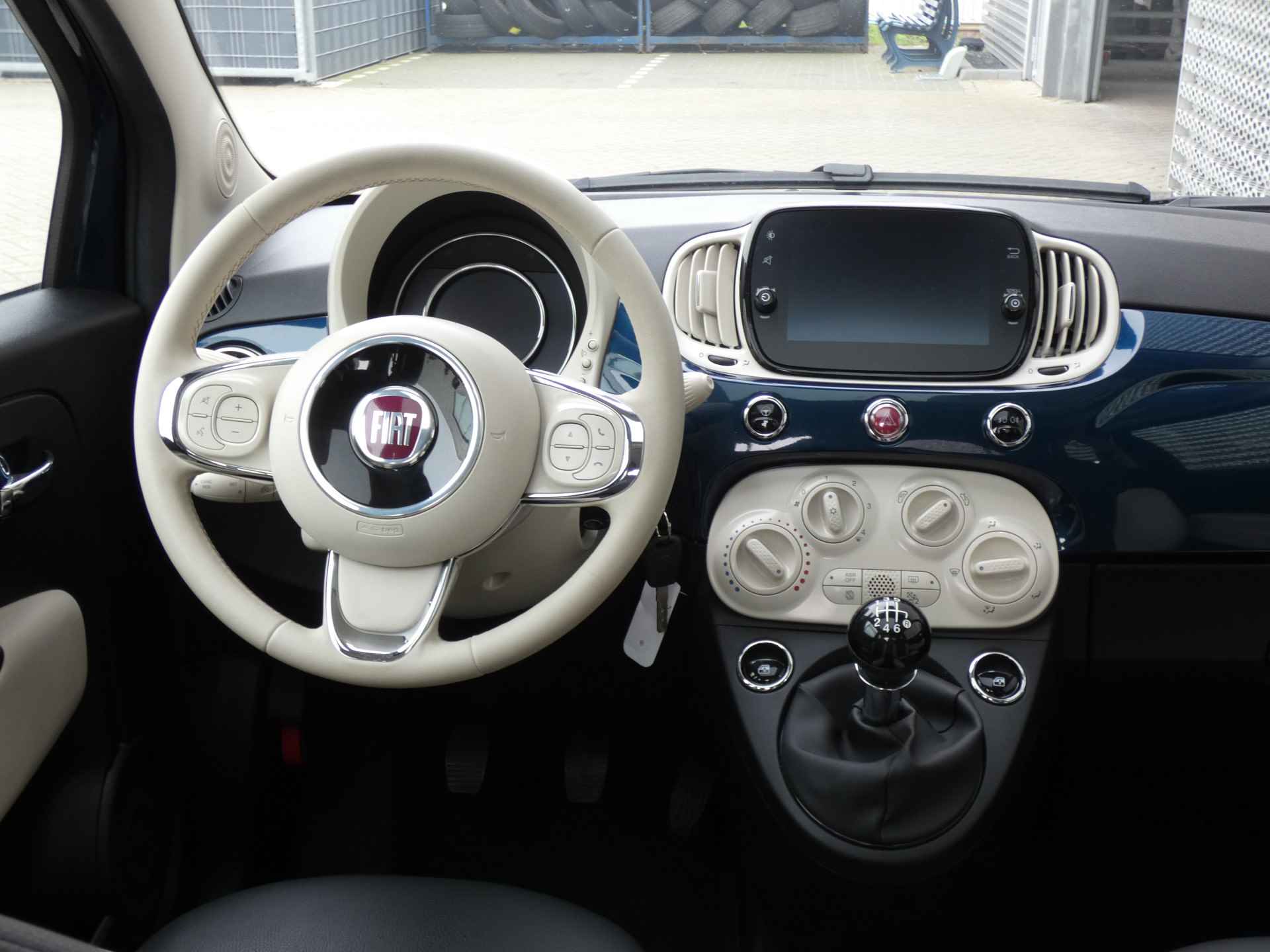 Fiat 500 1.0 Hybrid Dolcevita ! Navigatie | Parkeerhulp | Panorama dak - 17/31