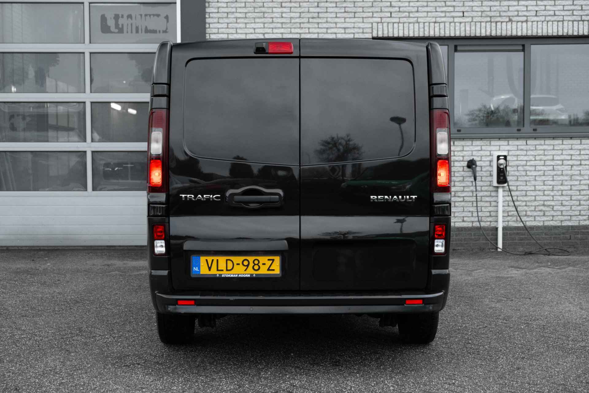 Renault Trafic 2.0 dCi 120 PK T29 L2H1 Work Edition | navigatie | climate control | achteruitrijcamera | incl. Bovag rijklaarpakket met 12 maanden garantie | - 4/42