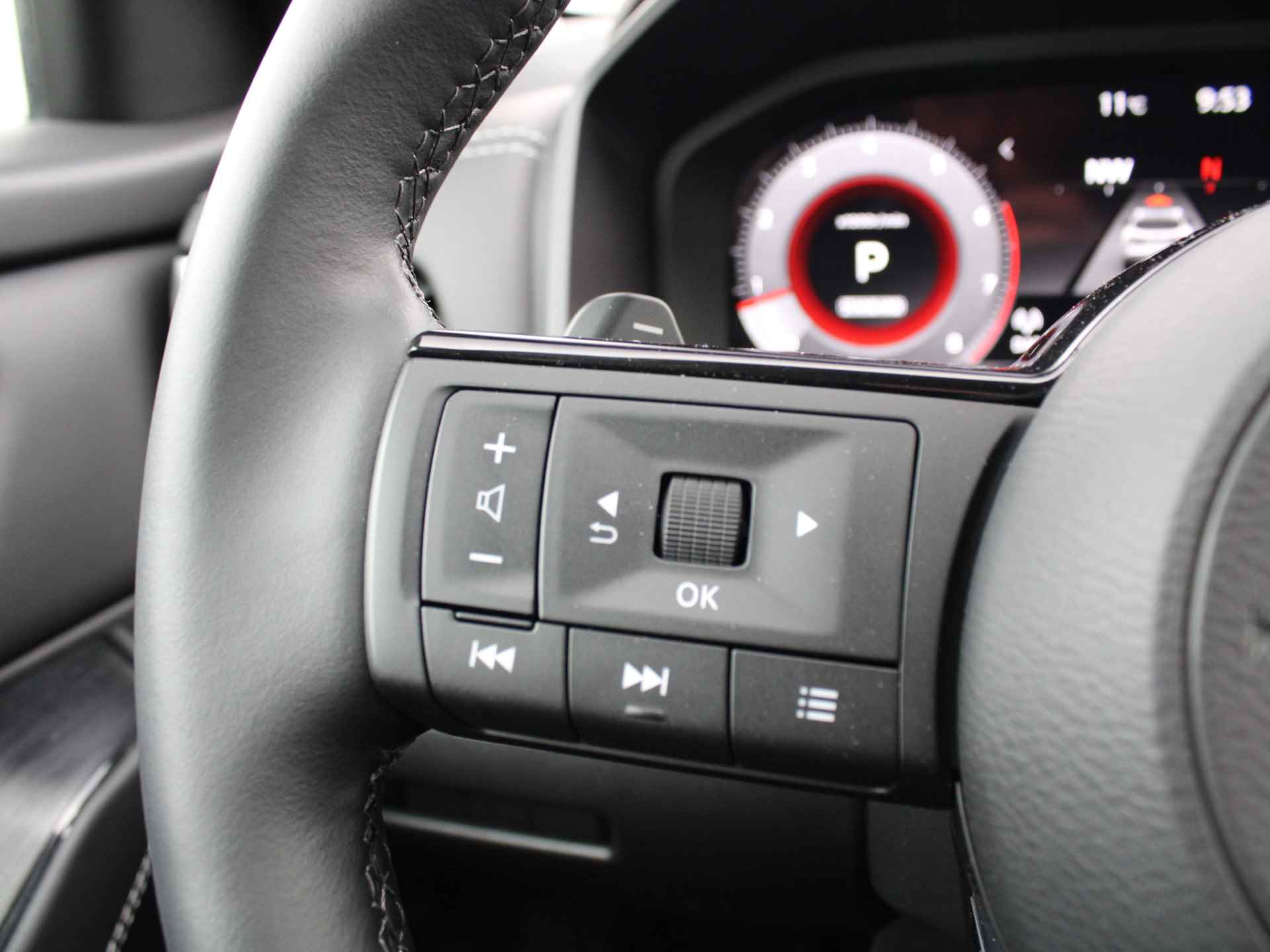 Nissan QASHQAI 1.3 MHEV 158pk Xtronic Automaat N-Connecta Navigatie, Camera 360, Climate Control, Voorruit-Stoel-Stuurverwarming, Lichtmetalen velgen - 17/47