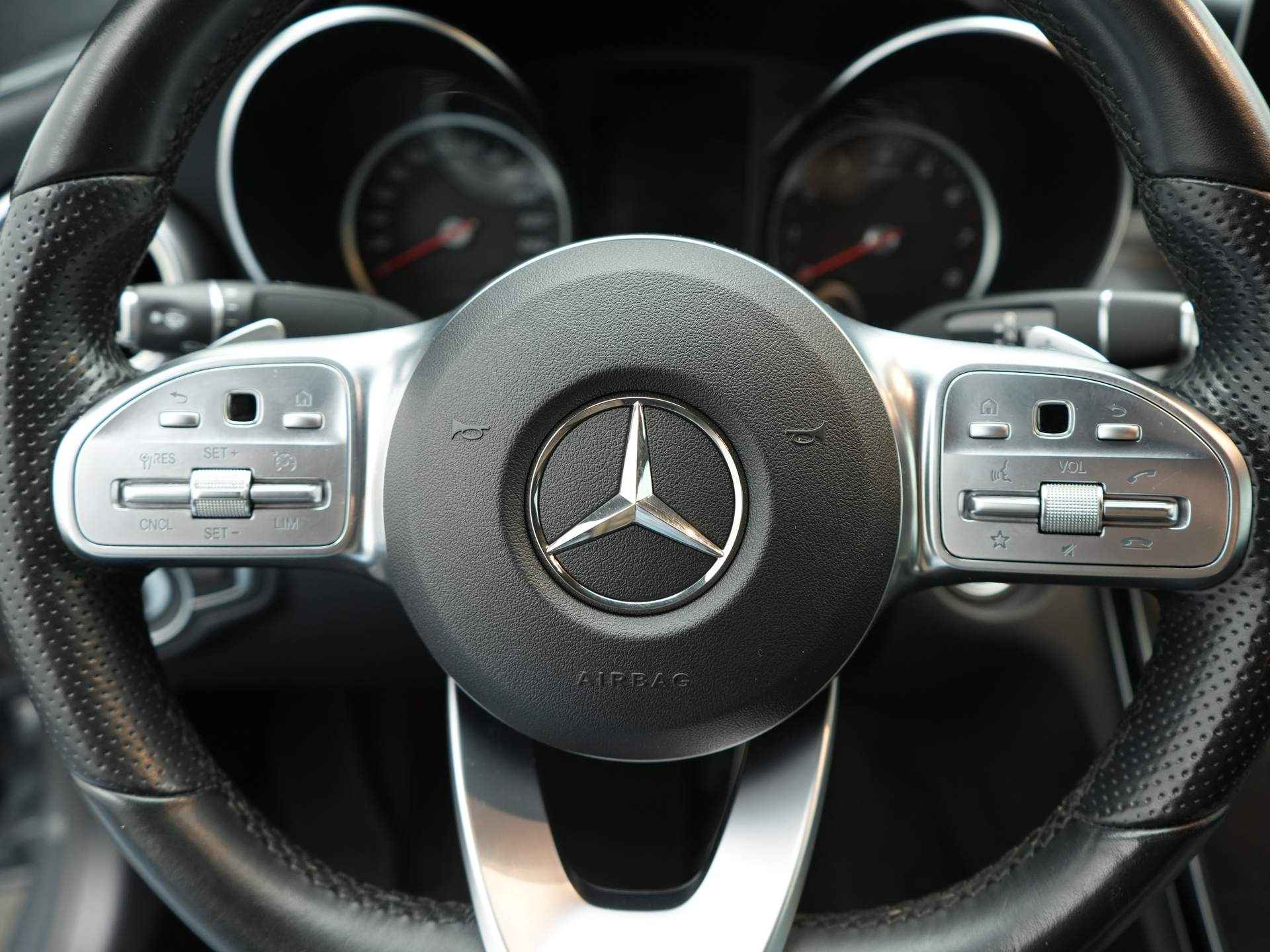 Mercedes-Benz C-Klasse Coupé 200 Premium Plus Pack - Achteruitrijcamera - Stoelverwarming - Sportieve Uitvoering - 11/29