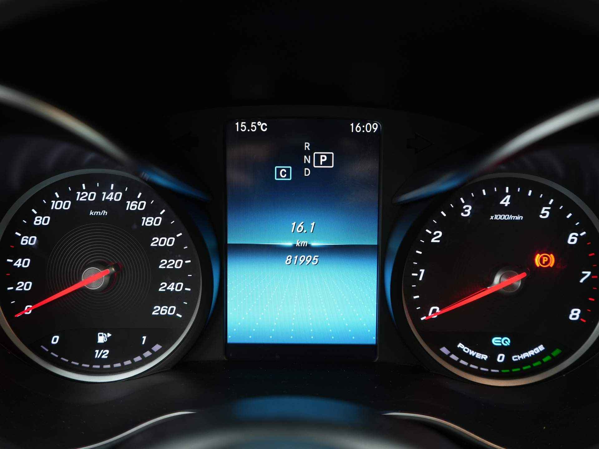 Mercedes-Benz C-Klasse Coupé 200 Premium Plus Pack - Achteruitrijcamera - Stoelverwarming - Sportieve Uitvoering - 12/29