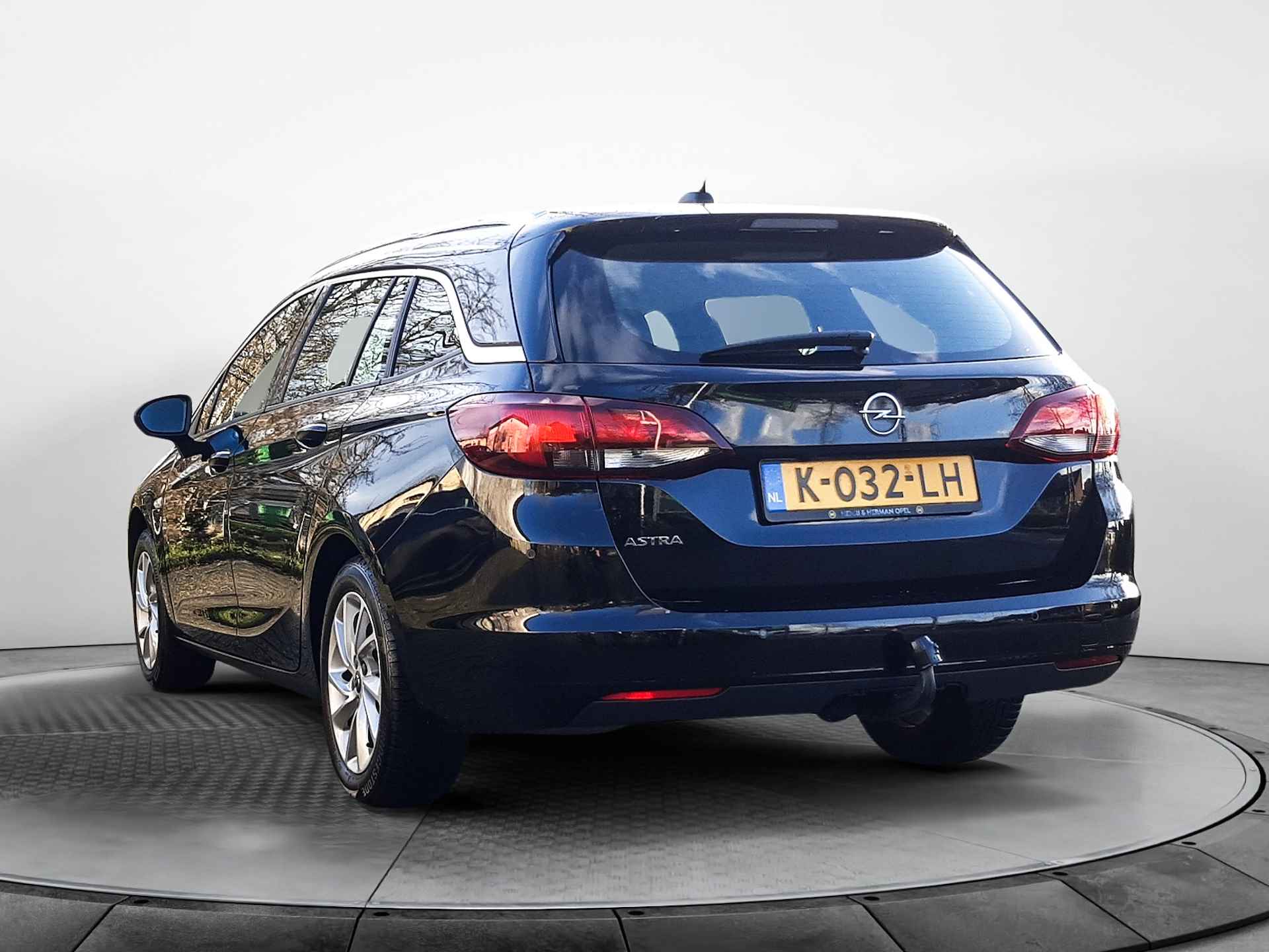 Opel Astra Sports Tourer 1.2 Business Elegance (146 PK) 2e-Eig. OPEL-Dealer-Onderh. BOVAG-Garantie. NL-AUTO. Trekhaak, Navigatie/Apple-Carplay/Android-Auto, Achteruitrijcamera, Parkeer-Sensoren-V+A, Keyless-Entry, Dab - 28/39