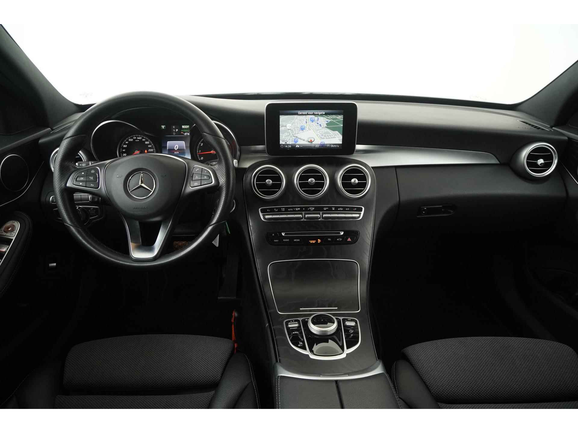 Mercedes-Benz C-Klasse 350e Avantgarde | Camera | Trekhaak | LED | Elek stoelbed |  Zondag Open! - 5/44
