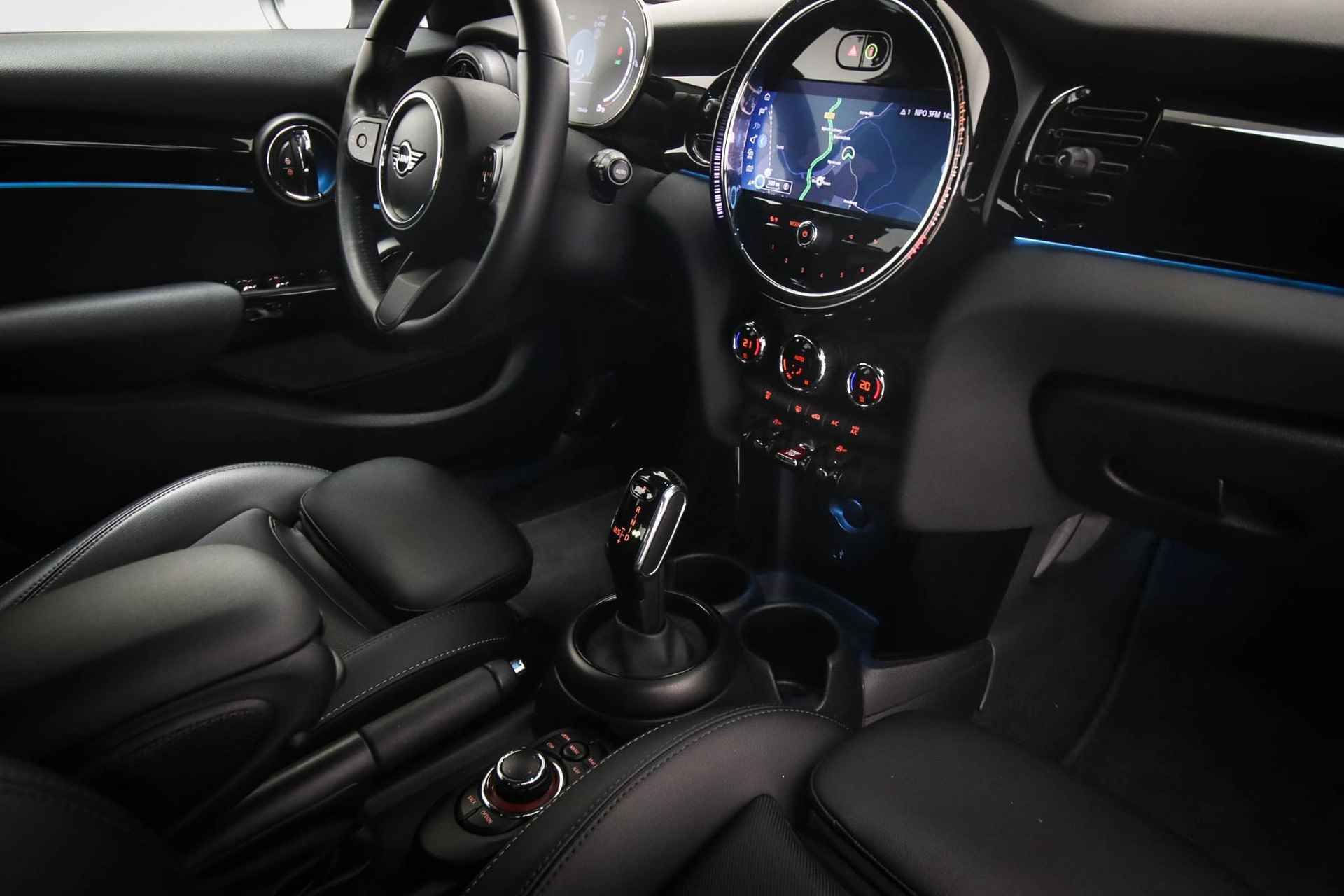 Mini Mini 1.5 Cooper Business Edition | COMFORT / DRIVING ASSISTANT- PACK | DAB | APPLE | SFEERVERLICHTING | CAMERA - 3/57