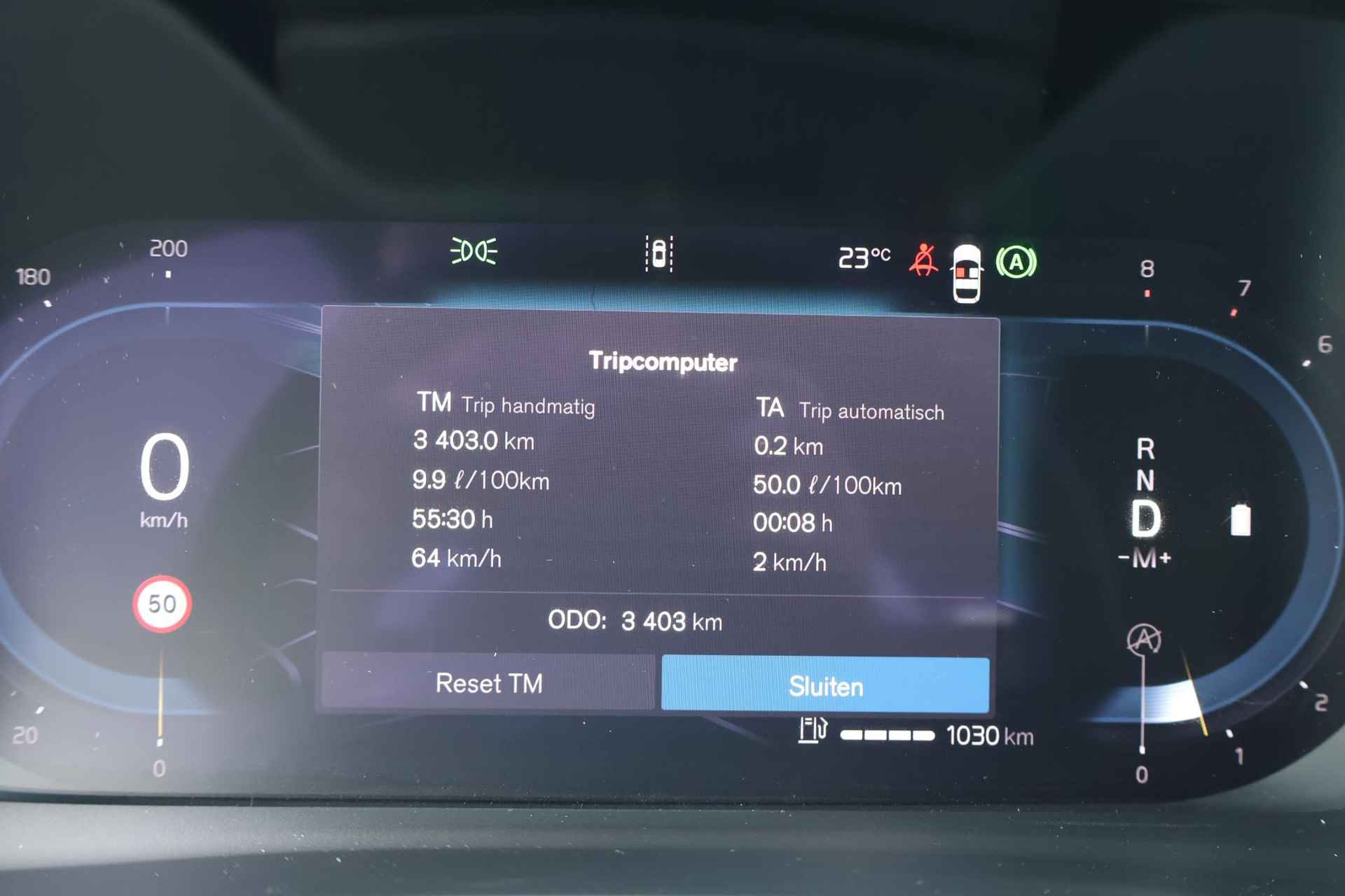 Volvo XC40 2.0 B4 Plus Dark | Trekhaak | Adaptieve Cruise Control | Parkeersensoren vóór en achter | Achteruitrij camera | verwarmde voorstoelen en stuurwiel - 10/17