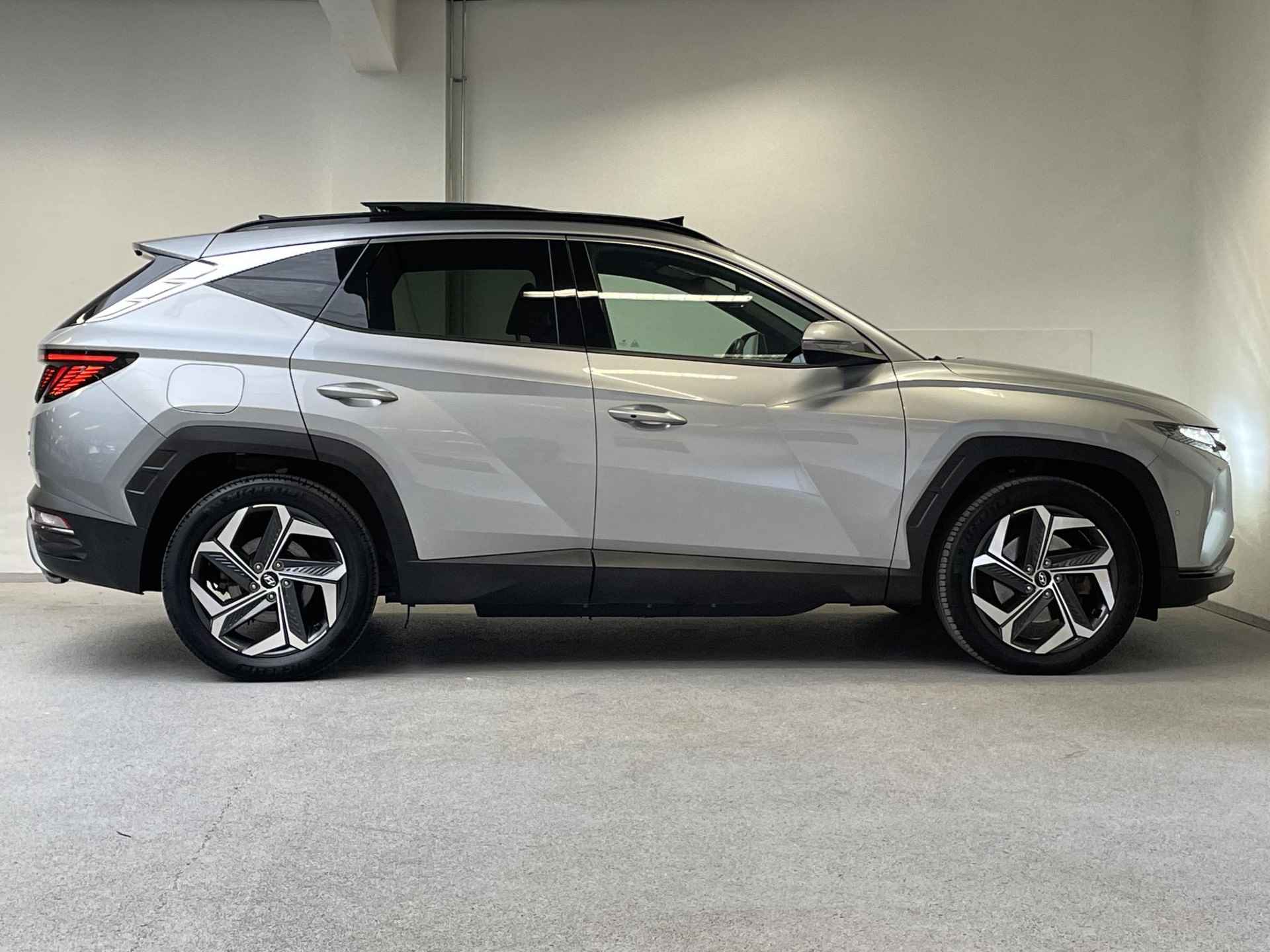 Hyundai Tucson 1.6 T-GDI PHEV Premium Sky 4WD | PANO | LEDER | STOELKOELING | 360 CAMERA | - 10/59