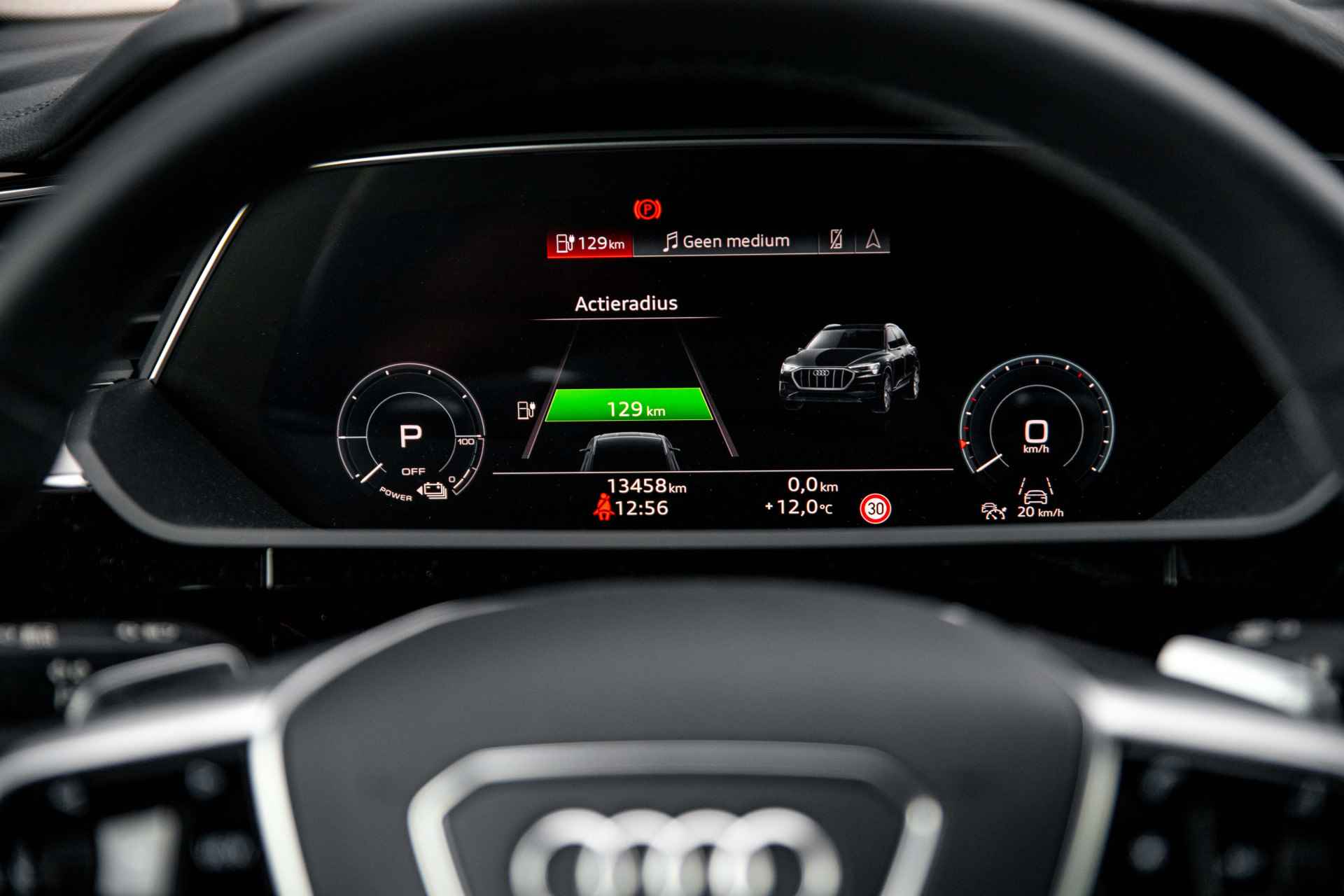 Audi e-tron 55 quattro S edition 95 kWh | Luchtvering | Achteruitrijcamera | - 12/71