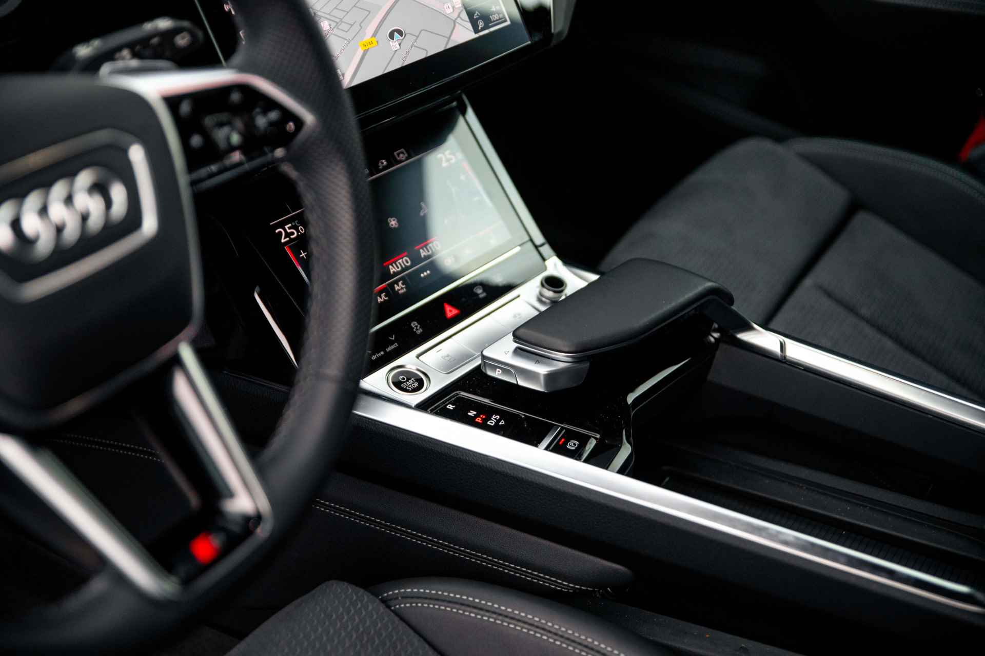 Audi e-tron 55 quattro S edition 95 kWh | Luchtvering | Achteruitrijcamera | - 41/71