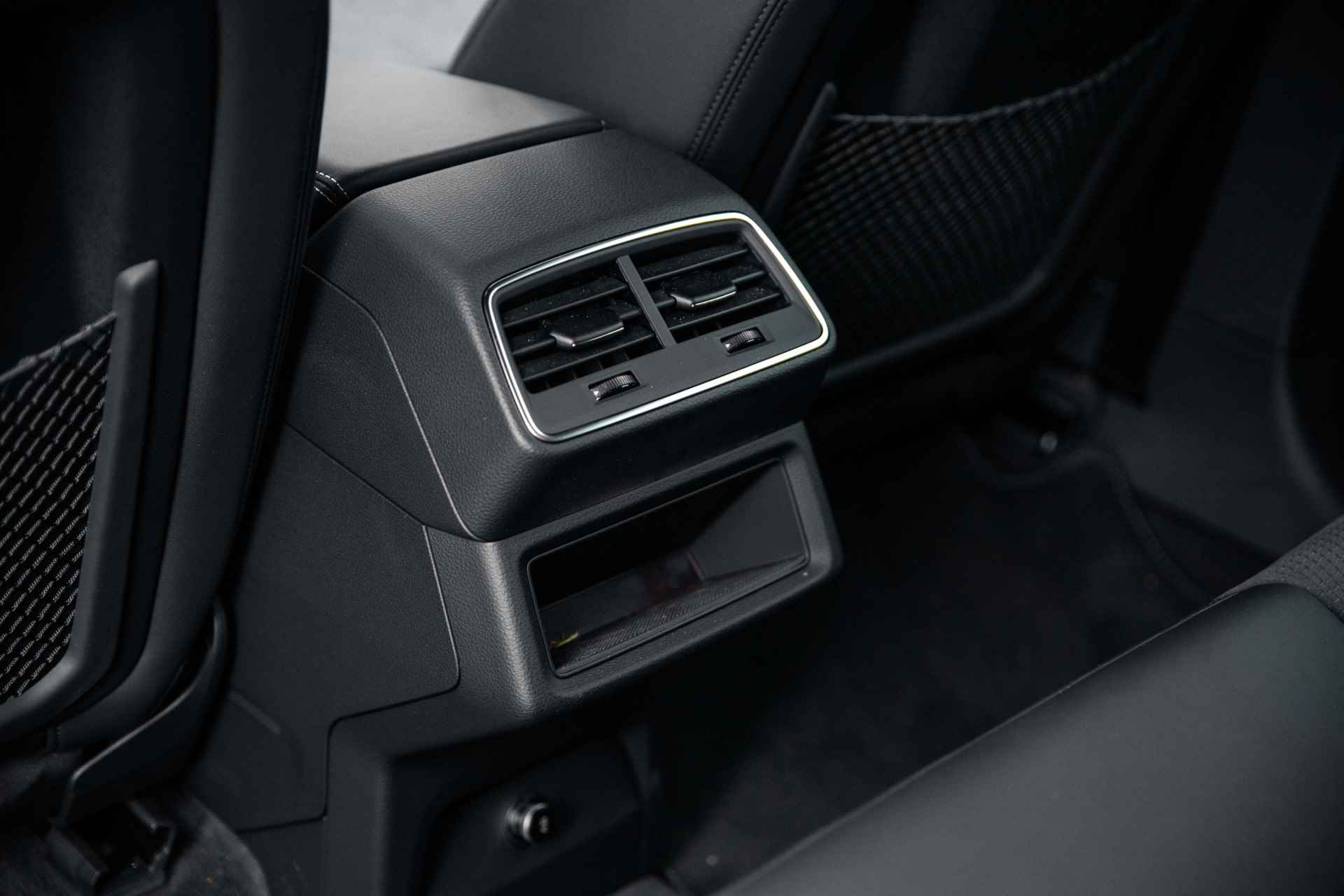 Audi e-tron 55 quattro S edition 95 kWh | Luchtvering | Achteruitrijcamera | - 43/71