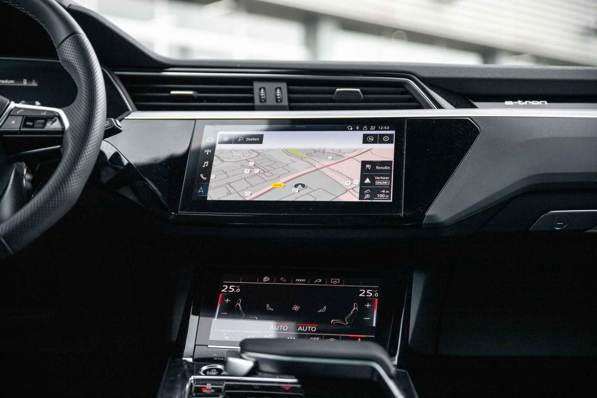 Audi e-tron 55 quattro S edition 95 kWh | Luchtvering | Achteruitrijcamera | - 45/71