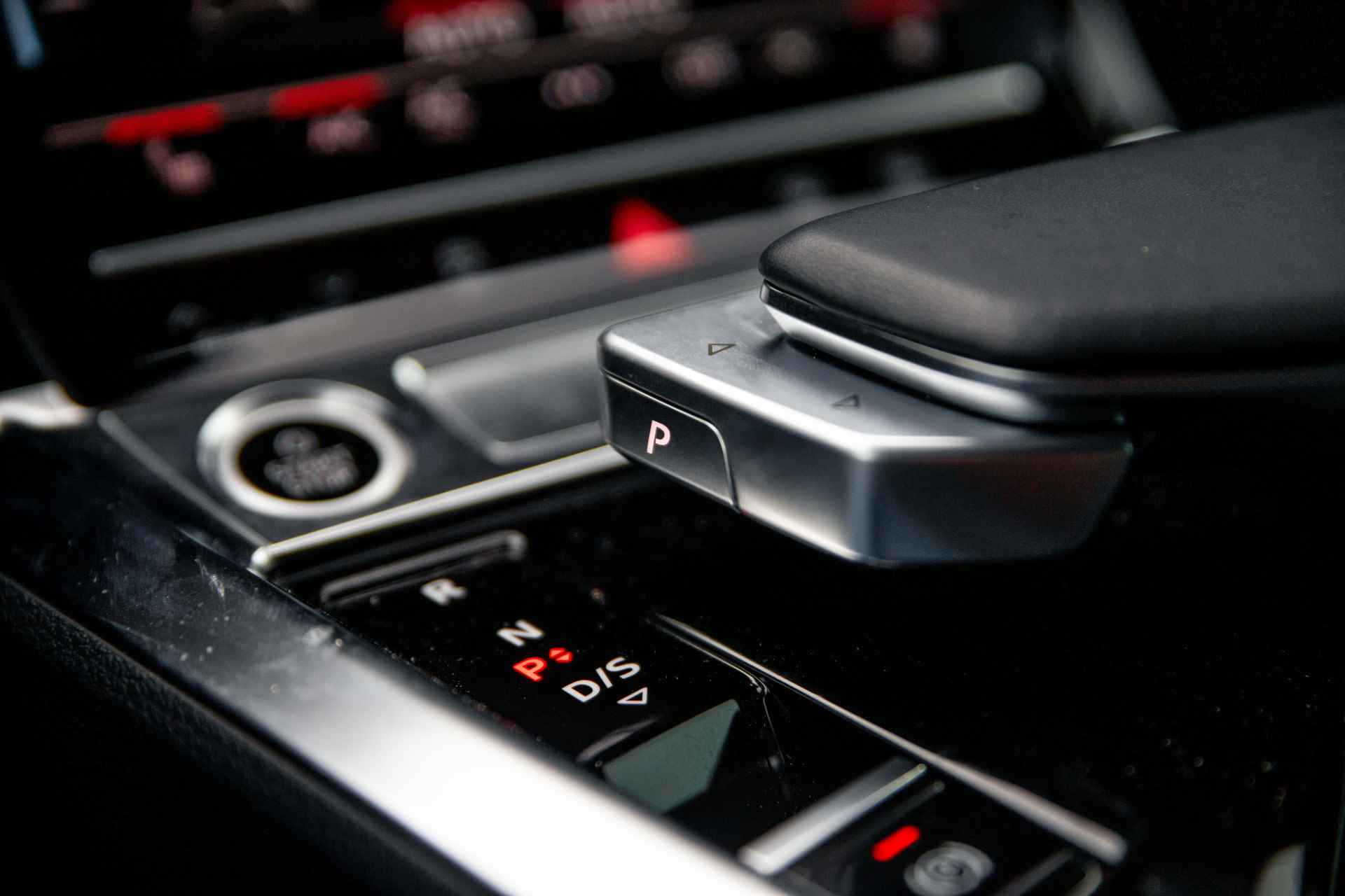 Audi e-tron 55 quattro S edition 95 kWh | Luchtvering | Achteruitrijcamera | - 48/71
